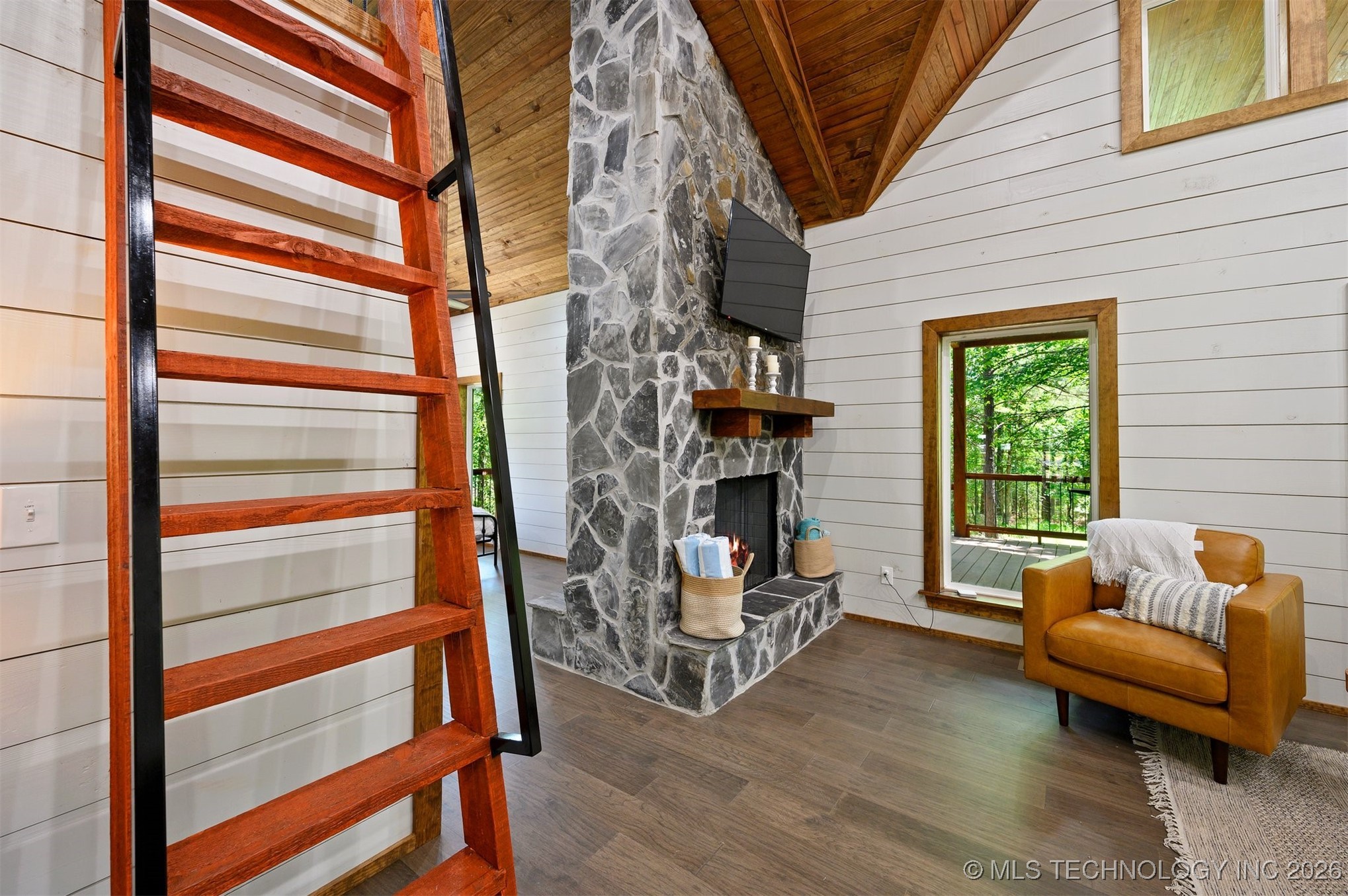 156 S Locust Trail Property Photo 19