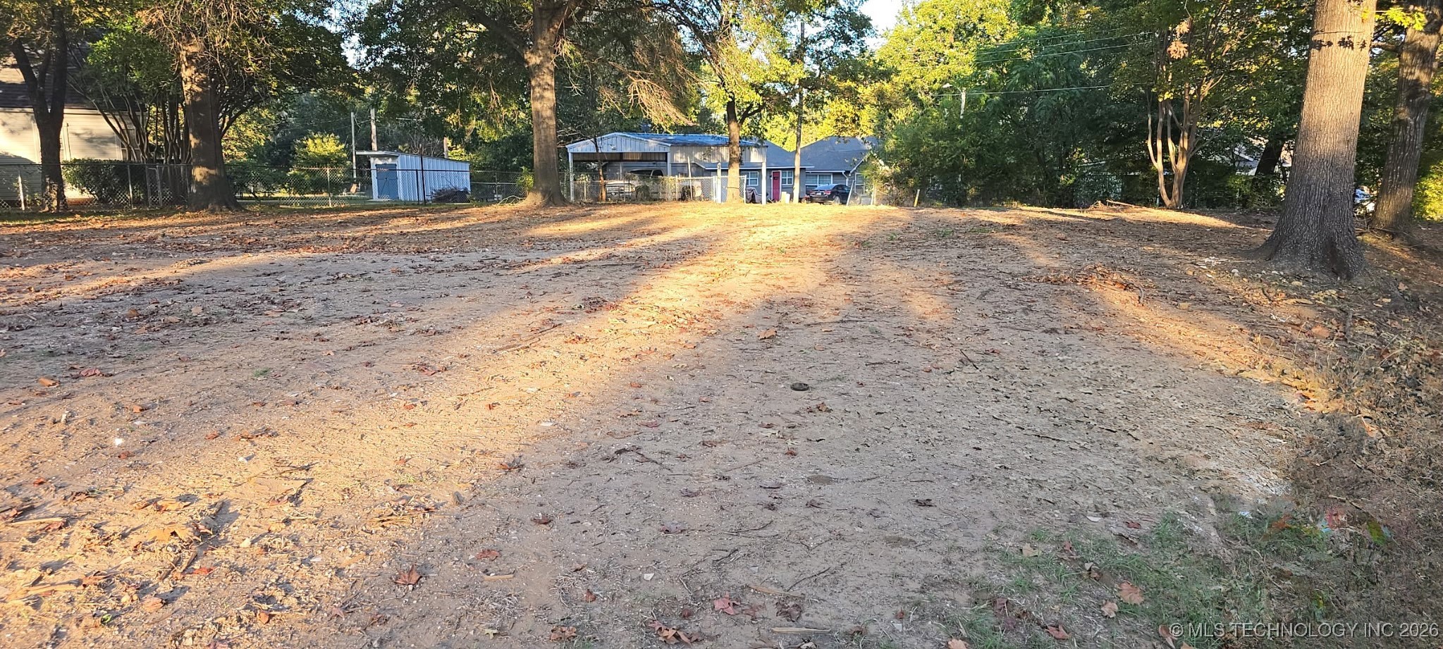 902 N 6th Avenue Property Photo 3