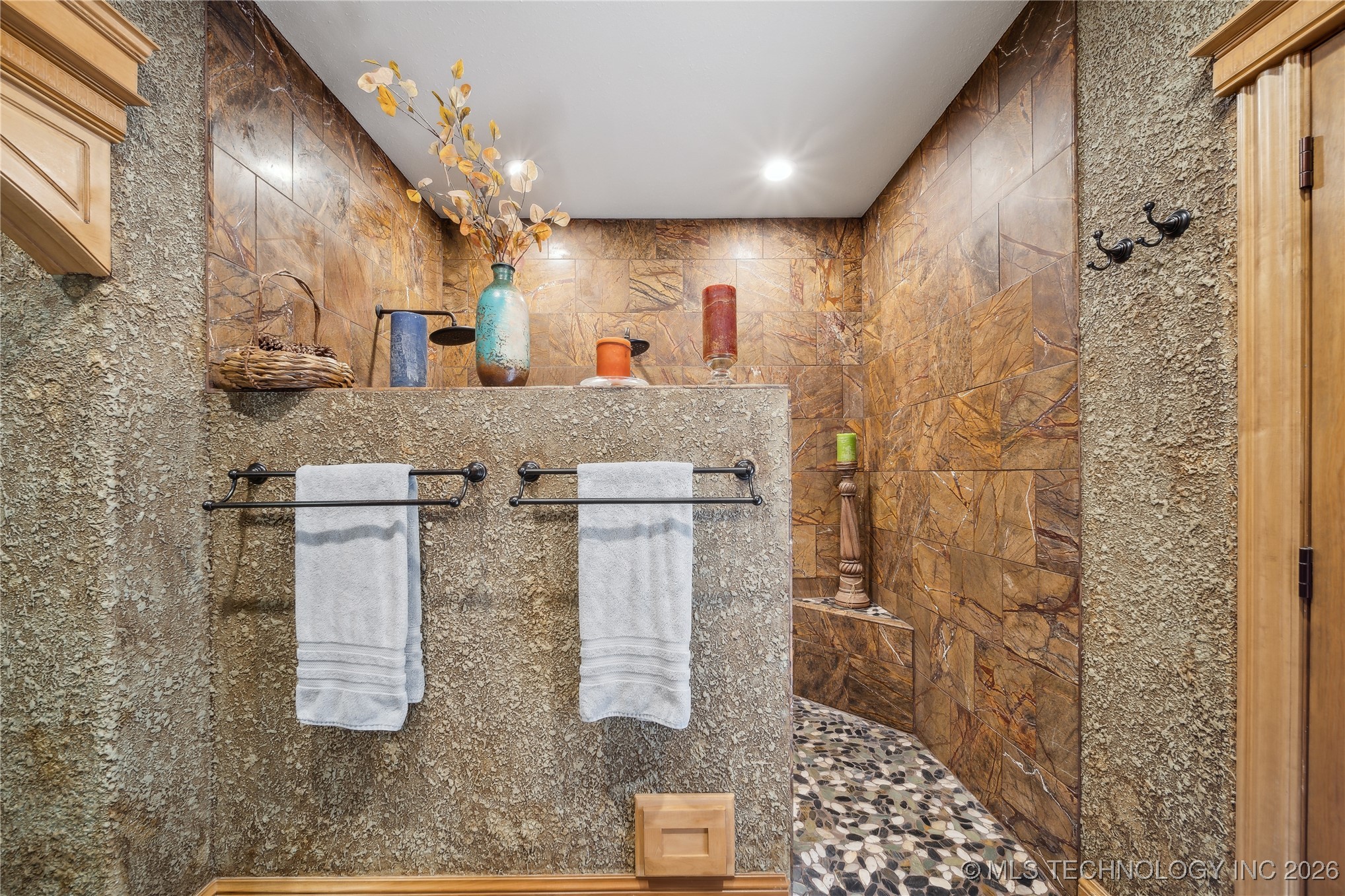 2372 Fox Street Property Photo 17