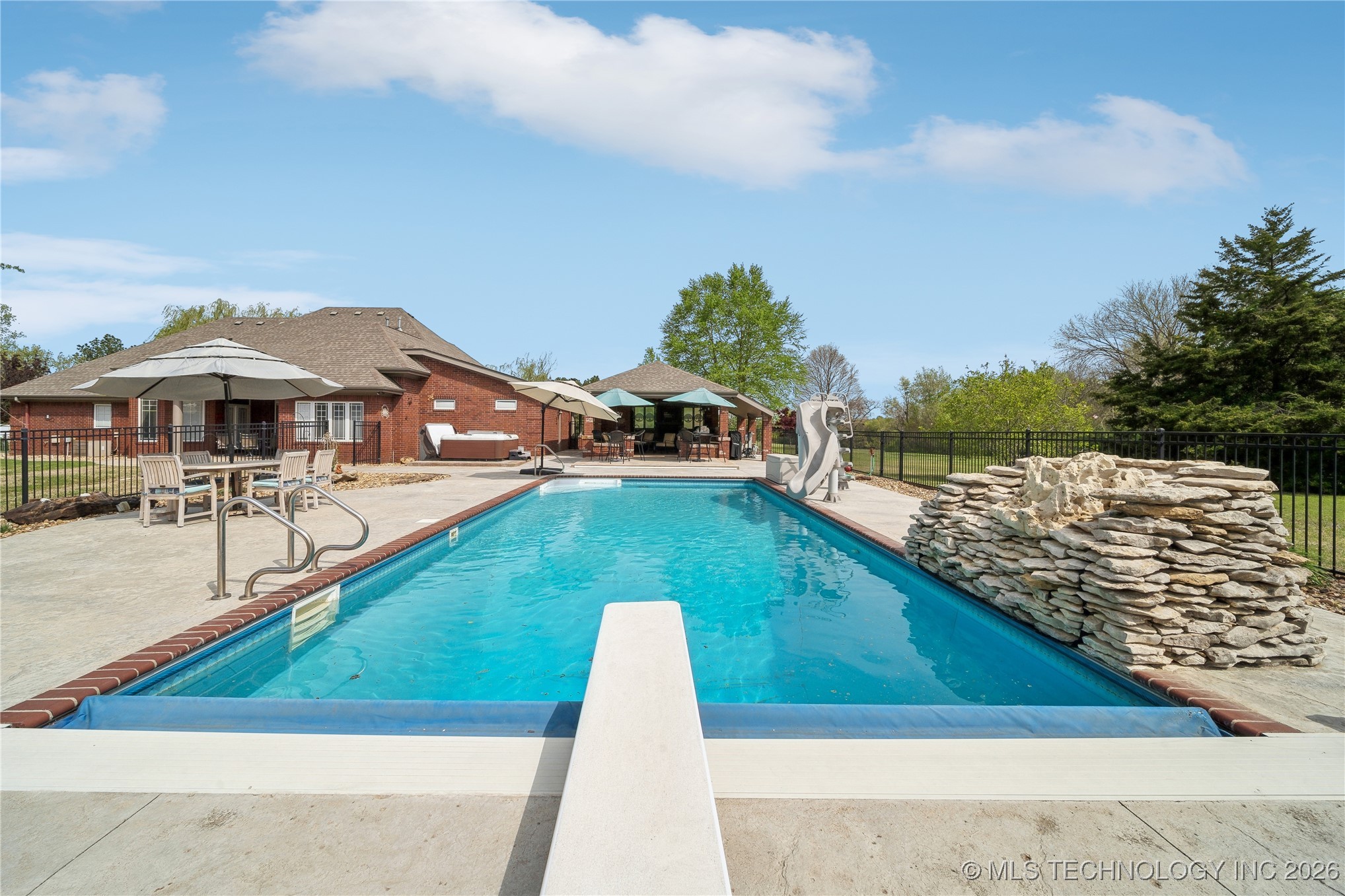 2372 Fox Street Property Photo 31