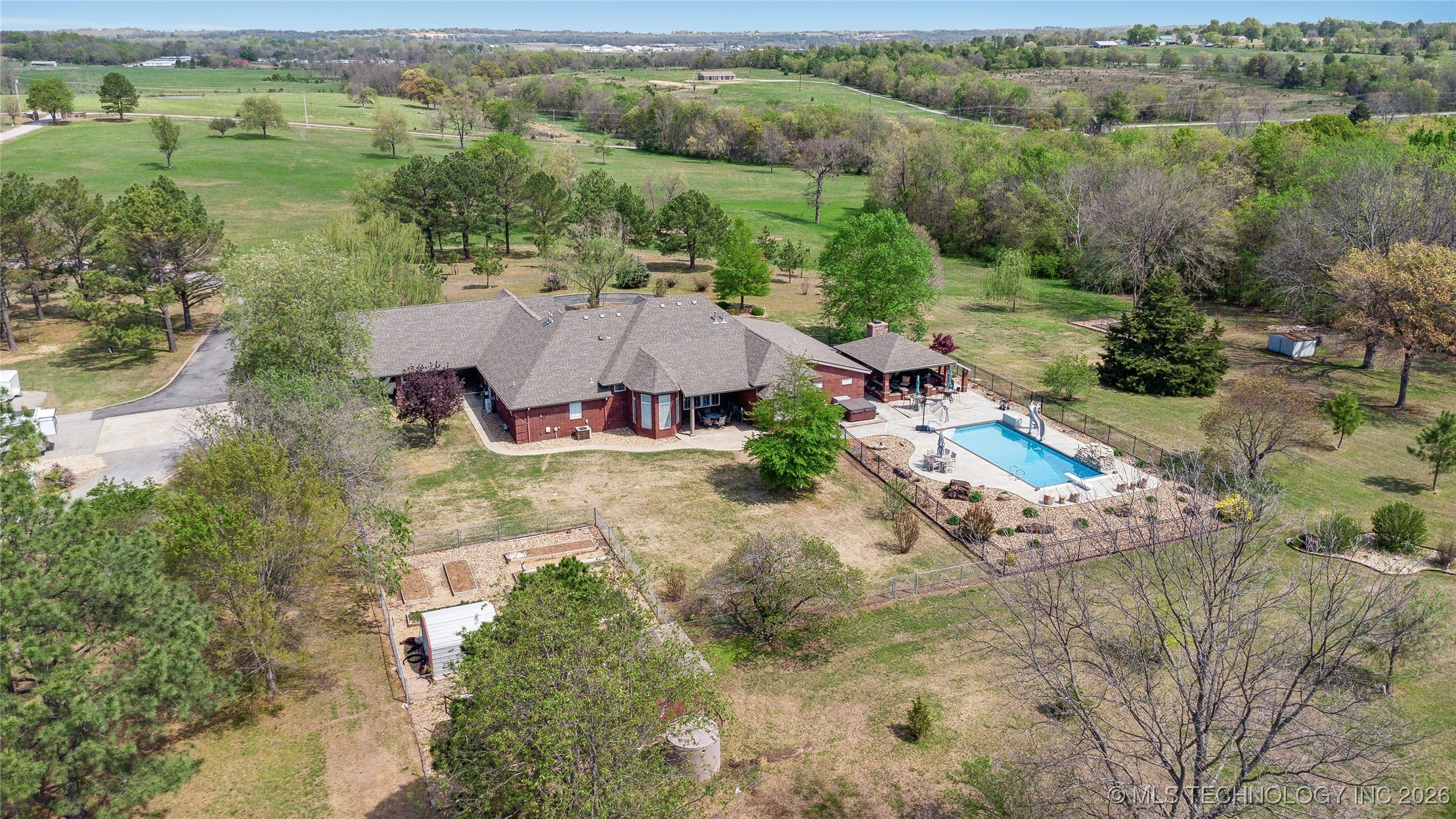 2372 Fox Street Property Photo 47