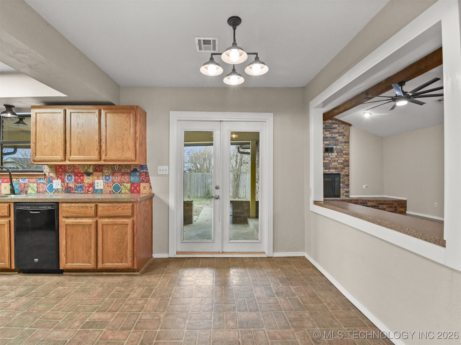 1515 Ward Road Property Photo 7