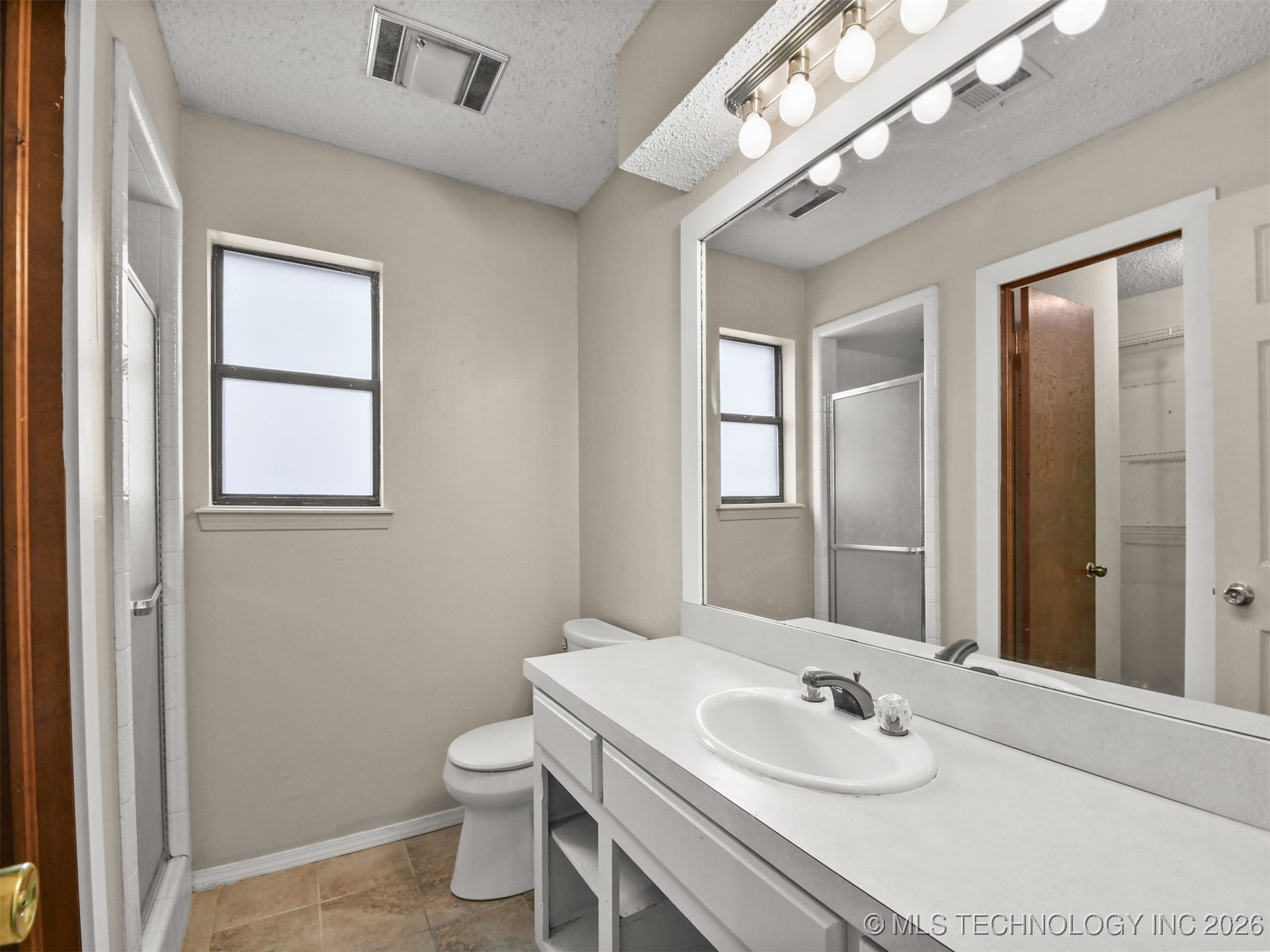 1515 Ward Road Property Photo 13