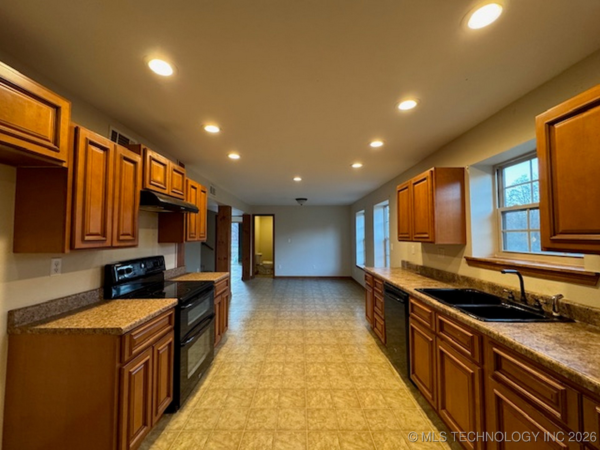 111645 S 4593 Road Property Photo 13