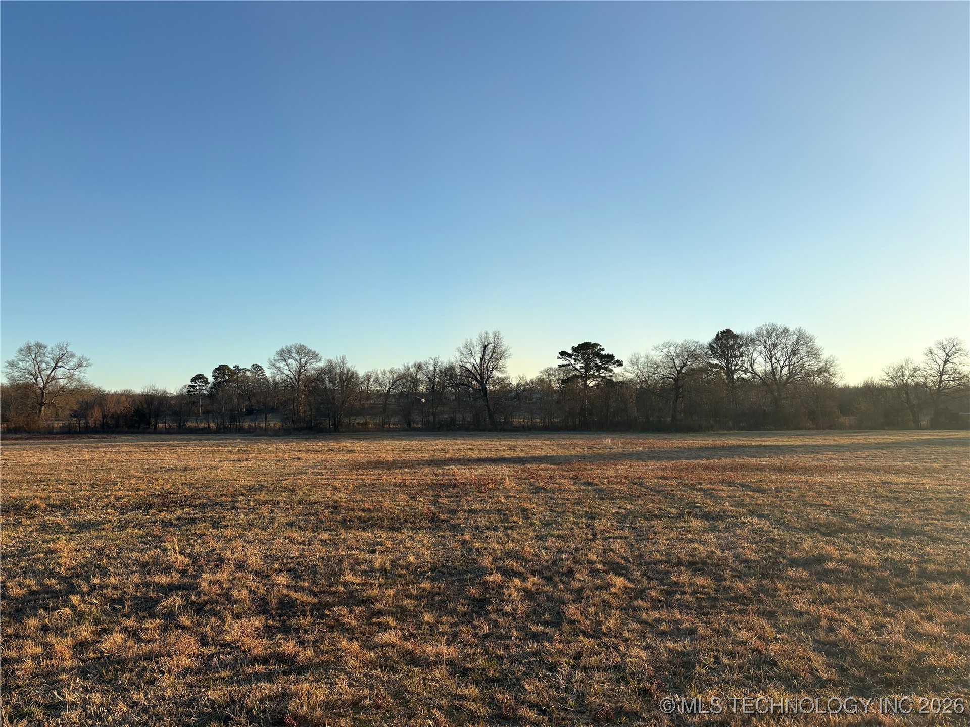 100 Property Photo 26