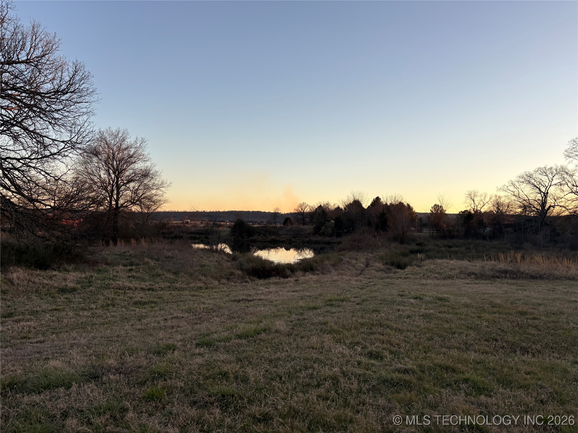 100 Property Photo 31