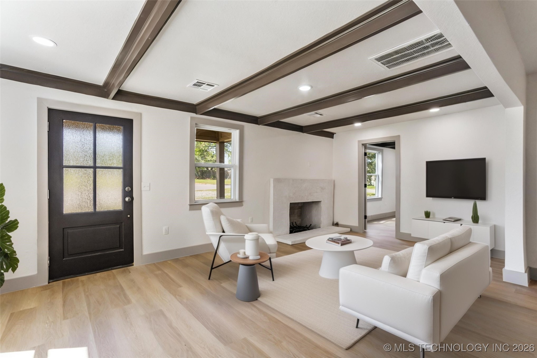 824 Wilson Property Photo 3