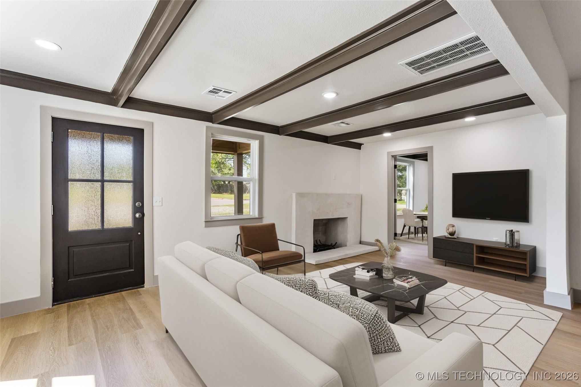 824 Wilson Property Photo 5