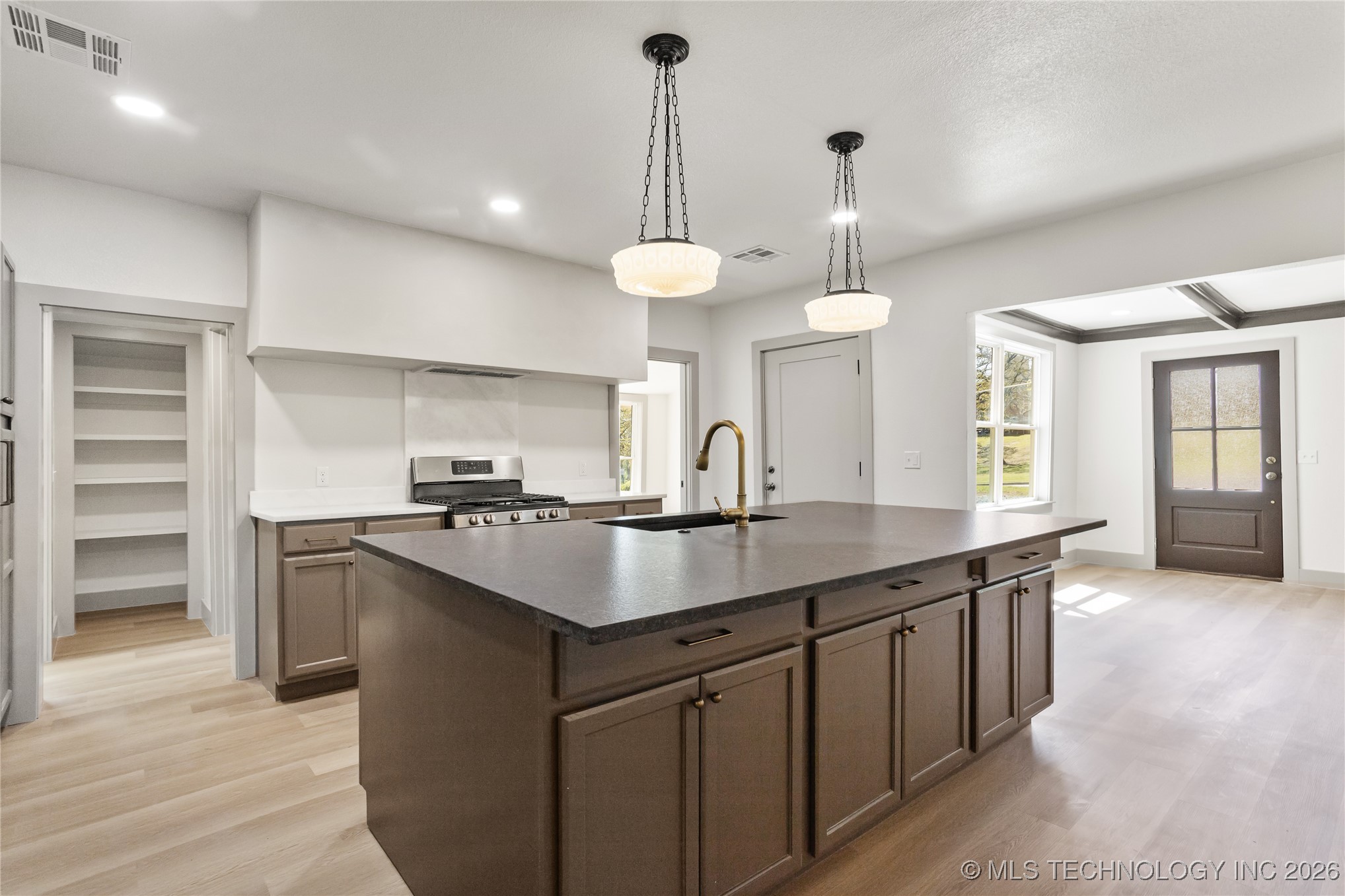 824 Wilson Property Photo 10