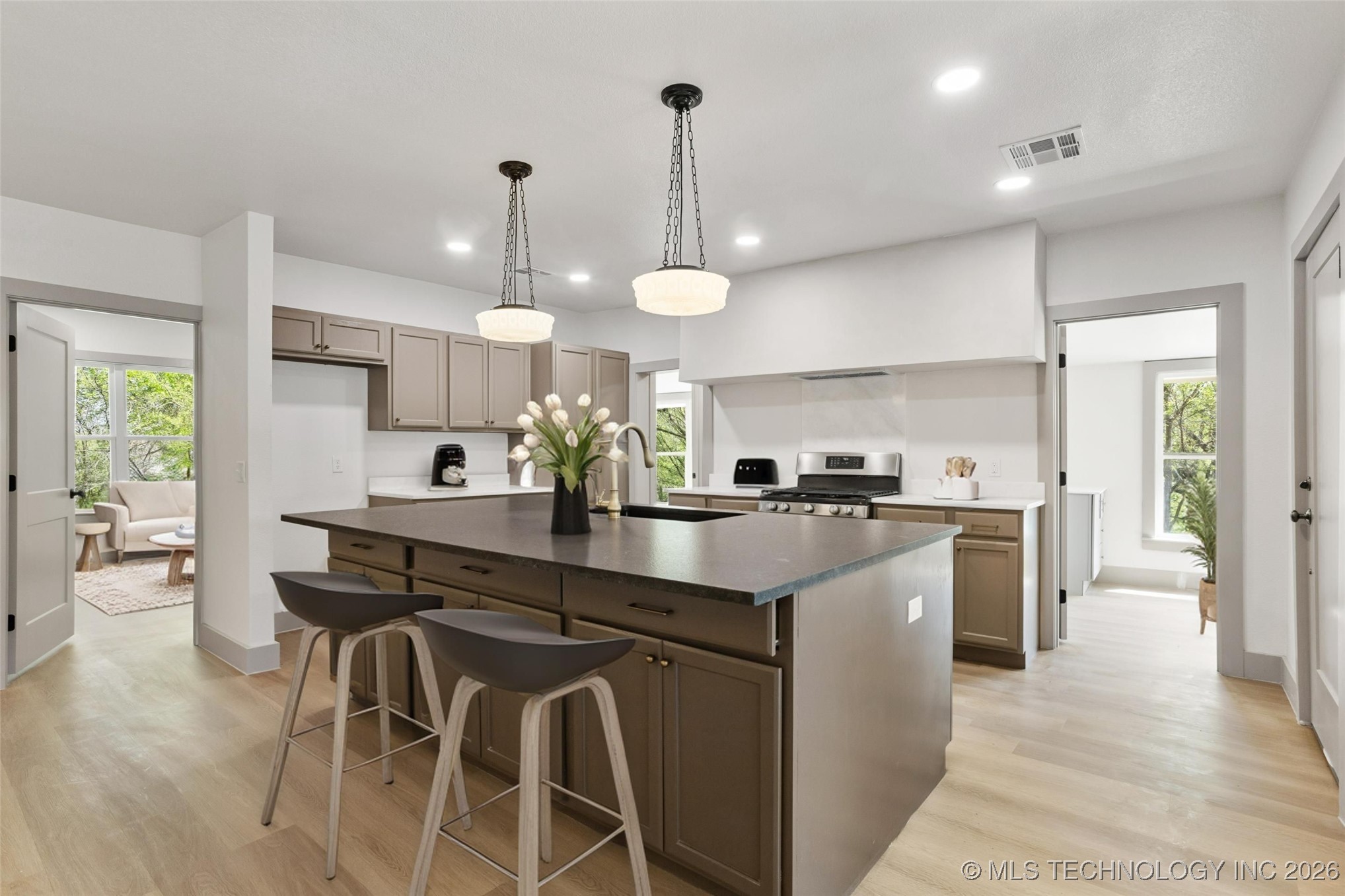 824 Wilson Property Photo 12