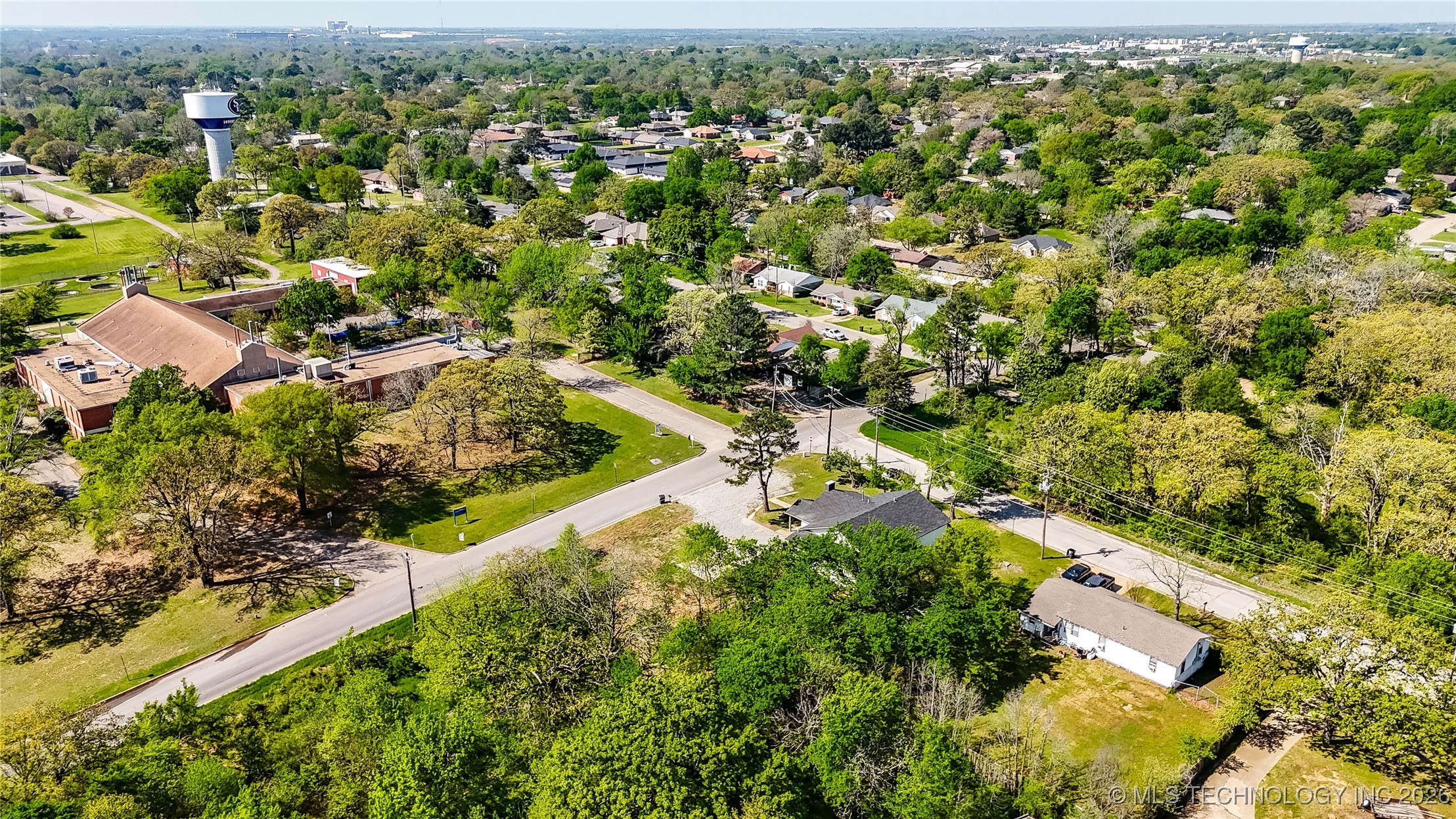 824 Wilson Property Photo 35