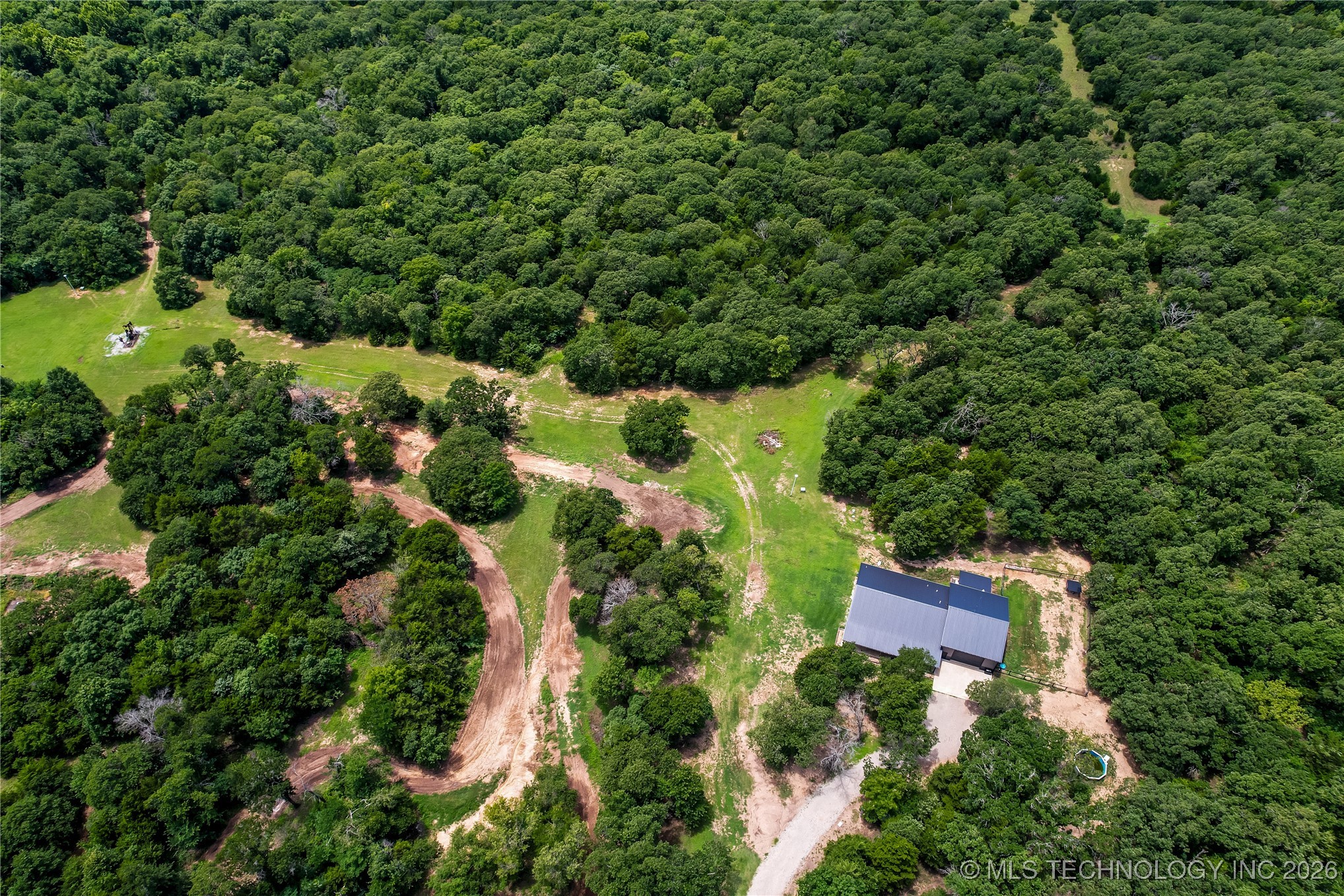 348550 E Parkside Drive Property Photo 4