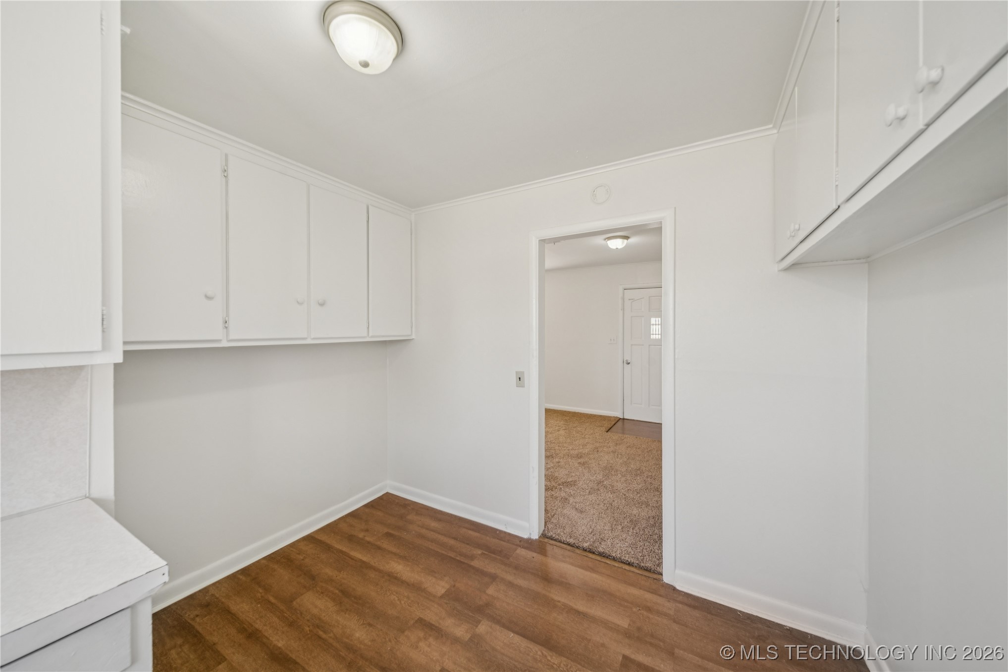 946 S Reavis Road Property Photo 12