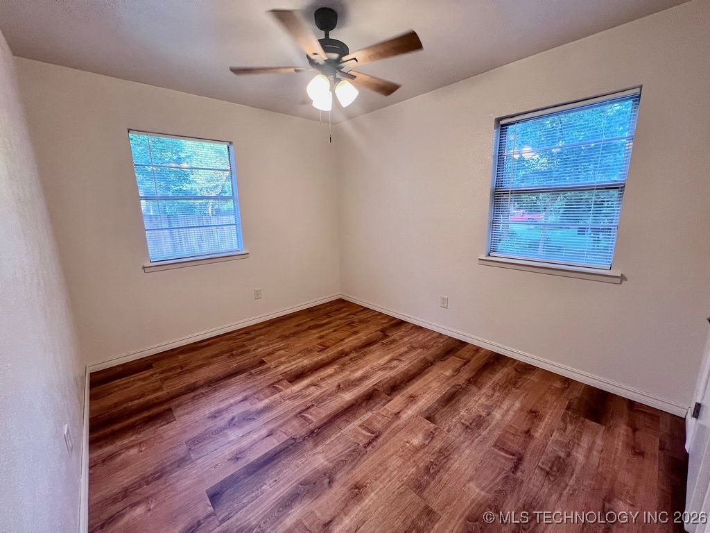 520 Nw B Street Property Photo 18