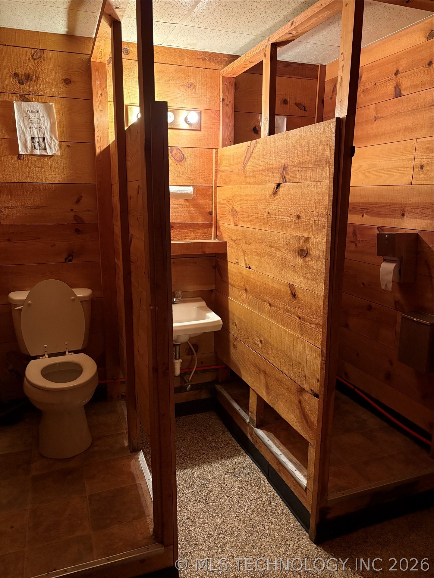 1704 Highway 70 E Property Photo 16