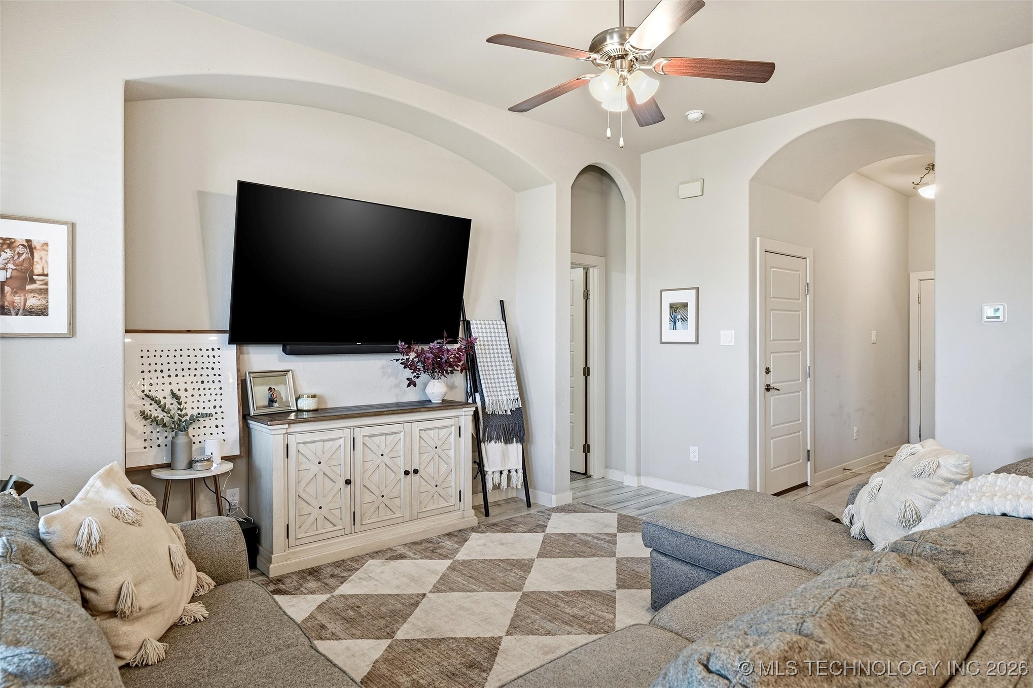 96 Tallgrass Property Photo 5