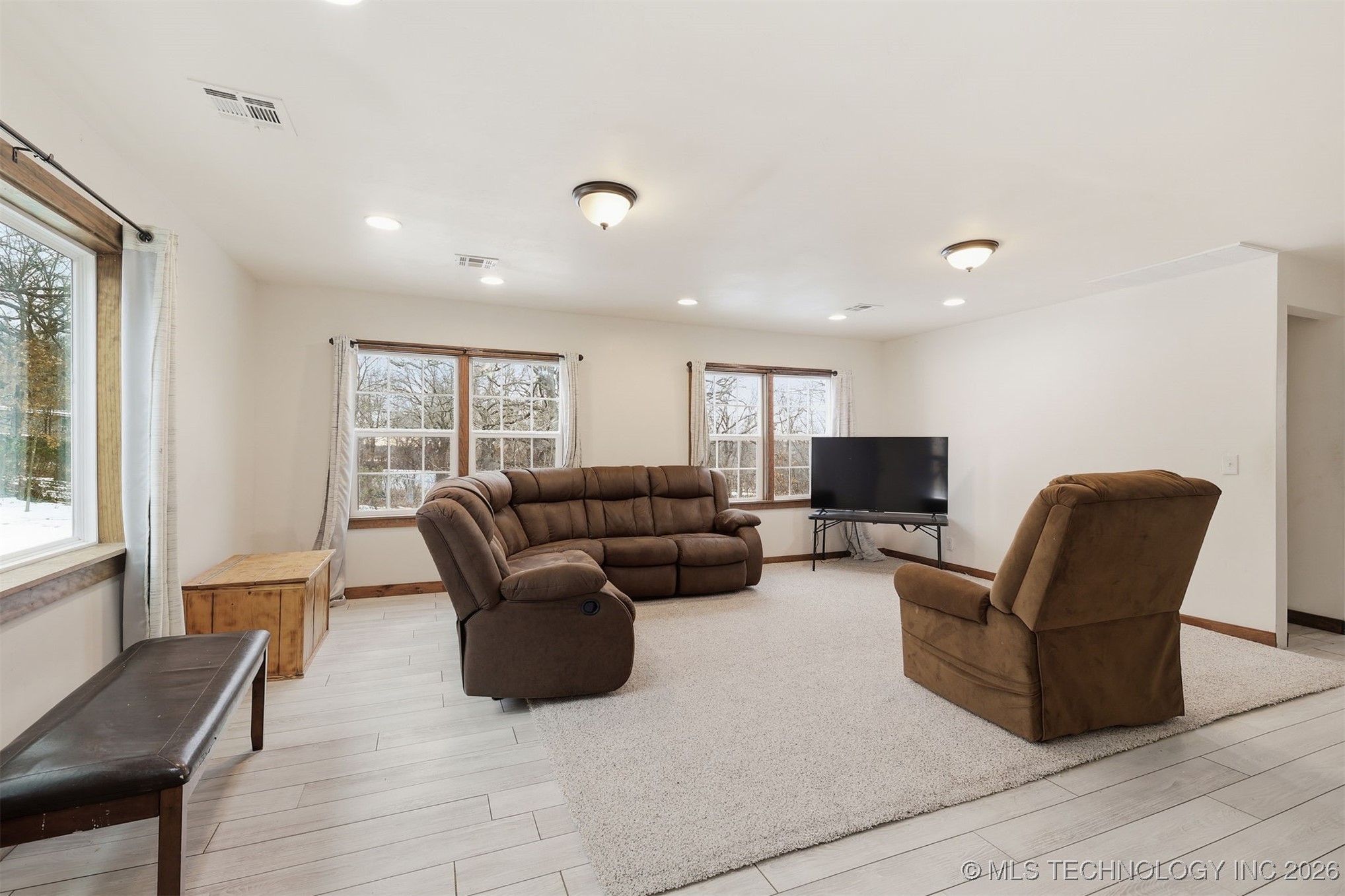 758 N Walnut Creek Drive Property Photo 5