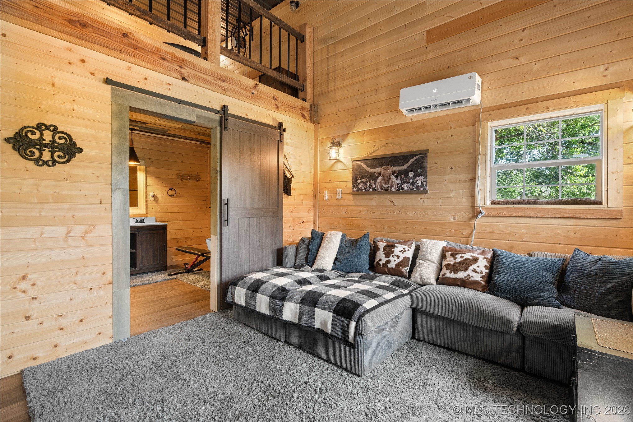 457848 E 1013 Road Property Photo 3