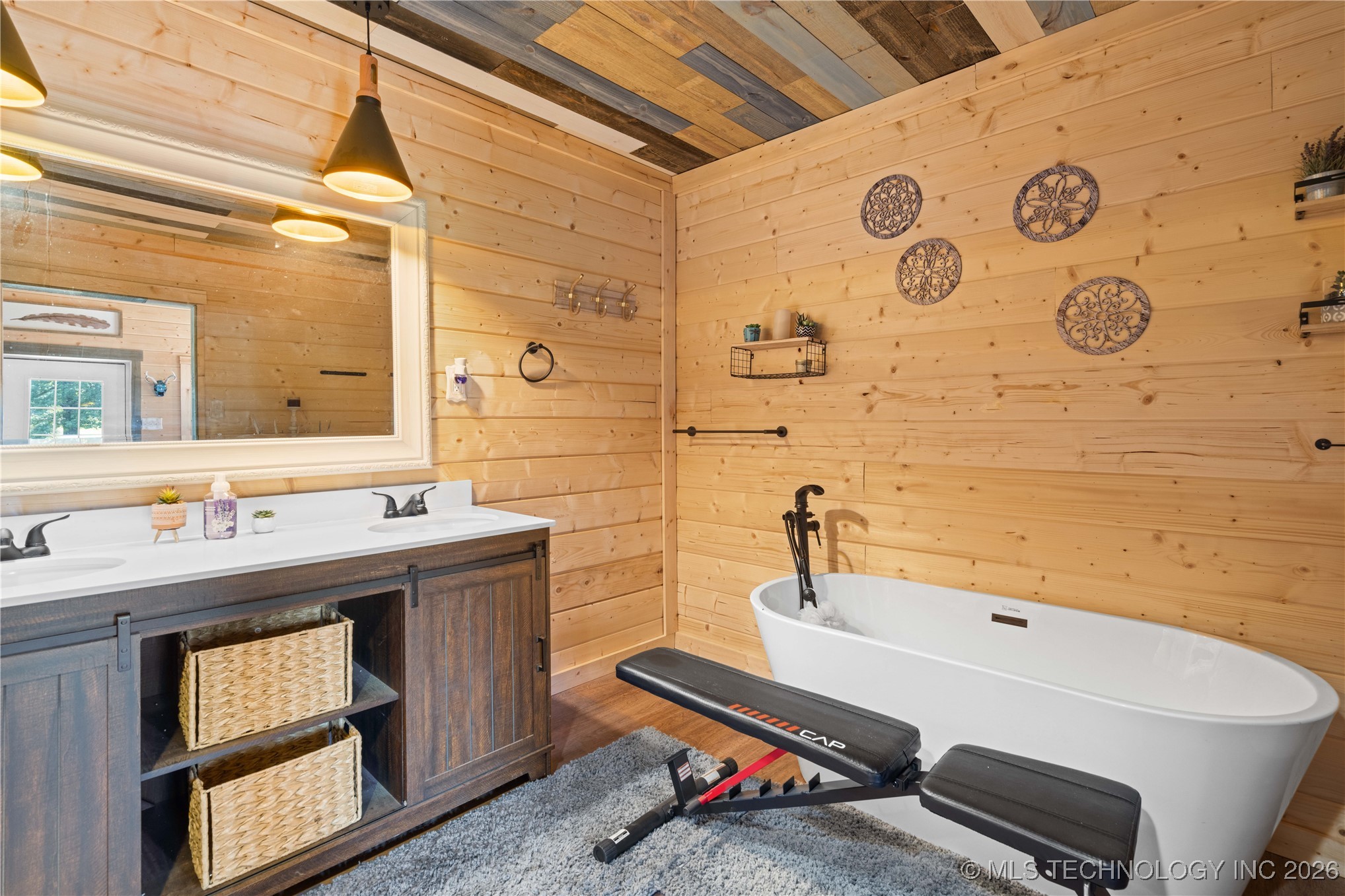 457848 E 1013 Road Property Photo 6