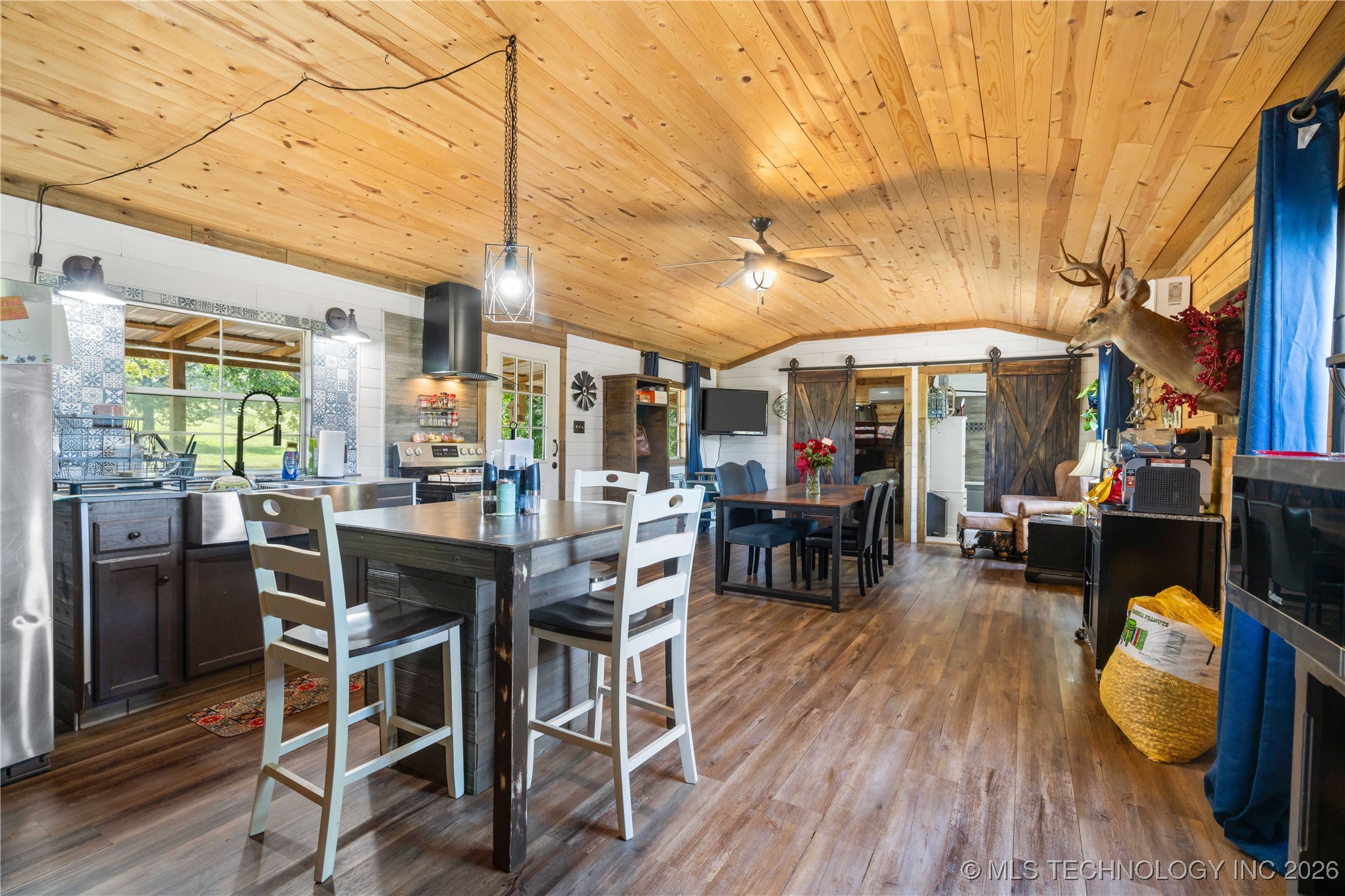 457848 E 1013 Road Property Photo 11