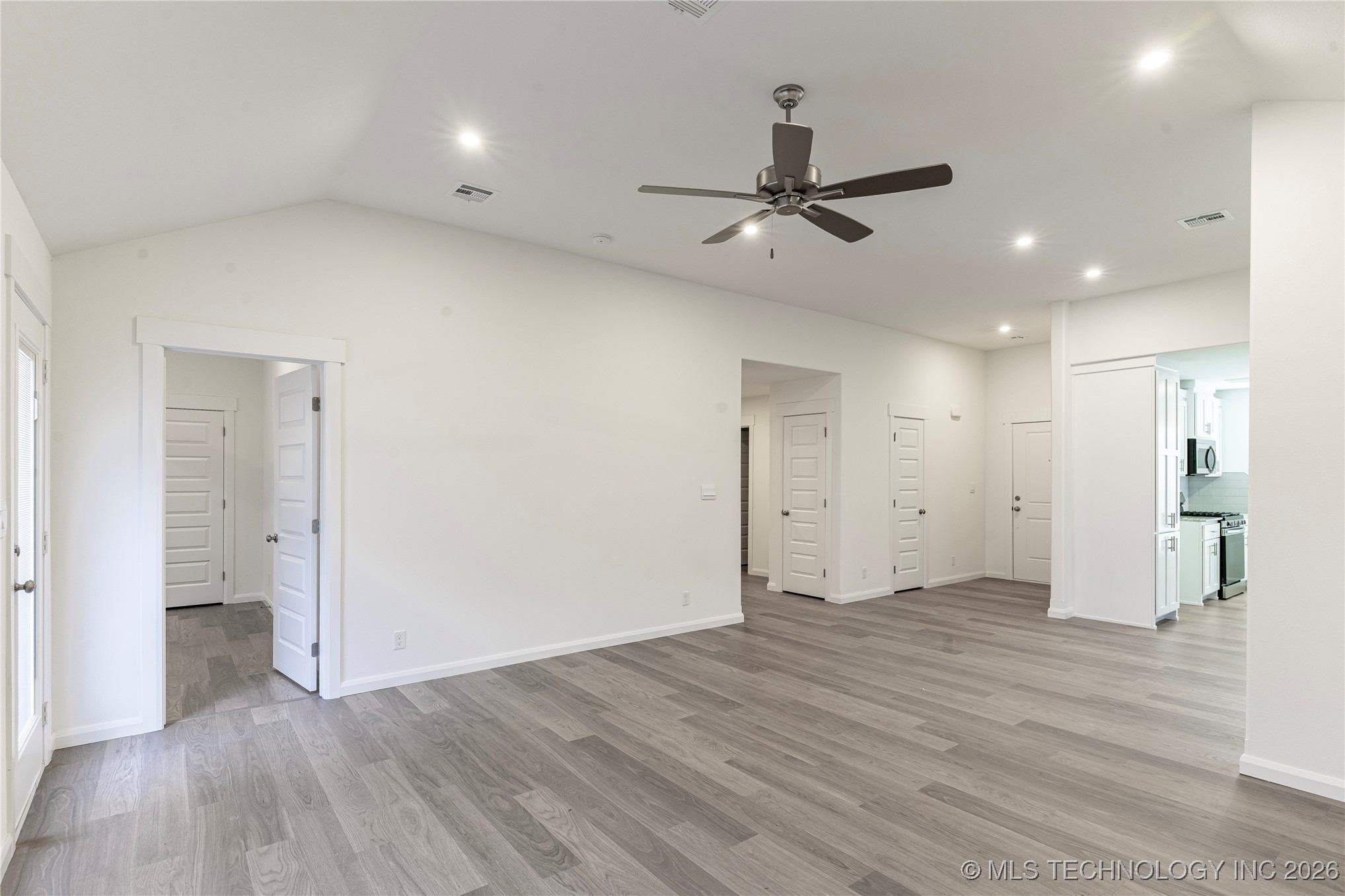 27113 E 109th Street S Property Photo 9