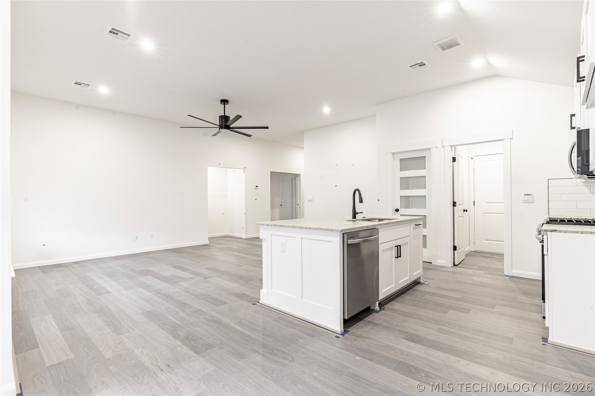 27173 E 109th Street S Property Photo 9