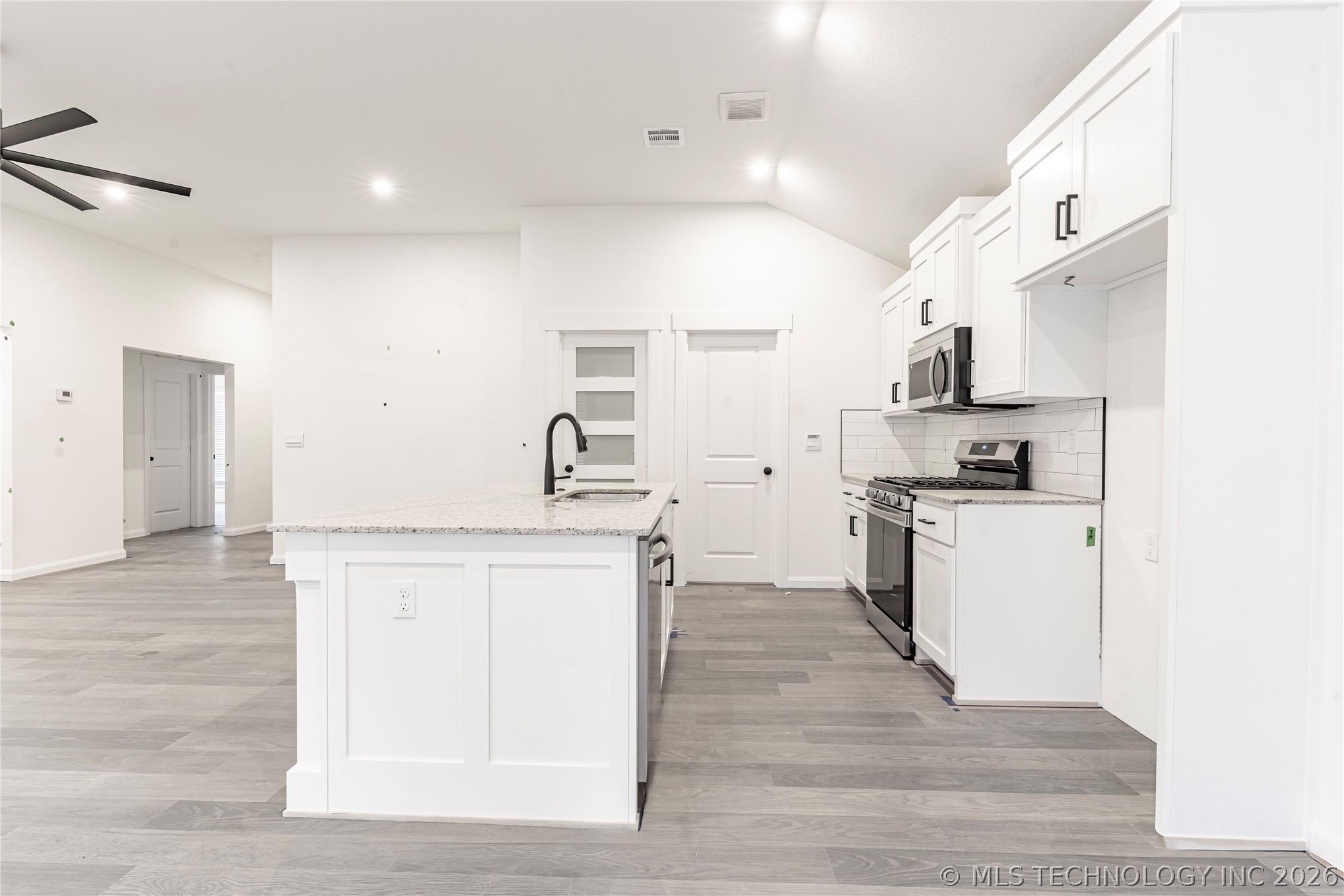 27173 E 109th Street S Property Photo 10