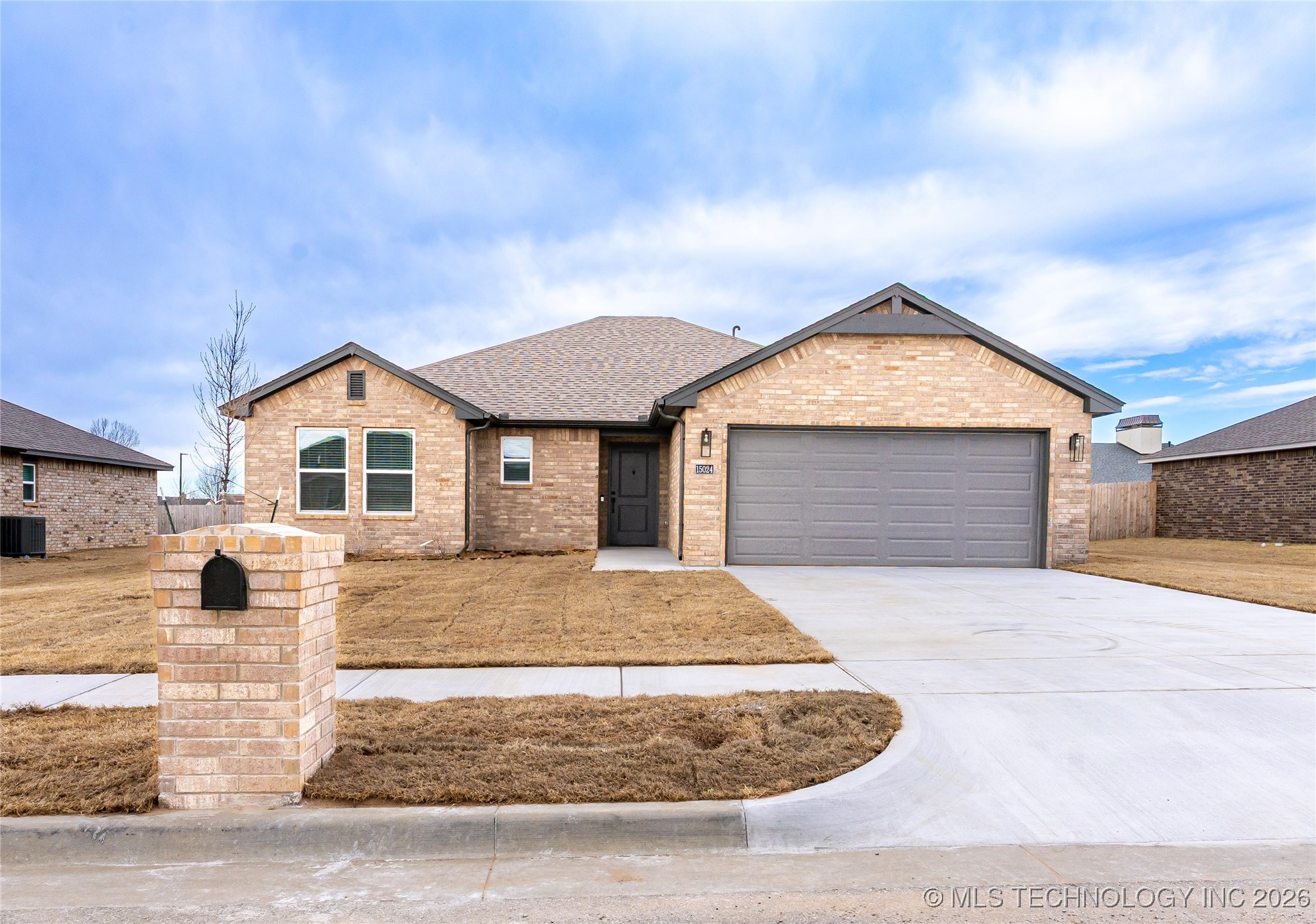 15024 S Poplar Street Property Photo 1