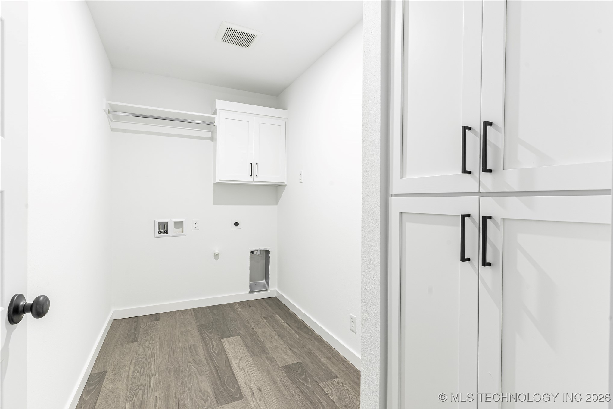 15024 S Poplar Street Property Photo 15