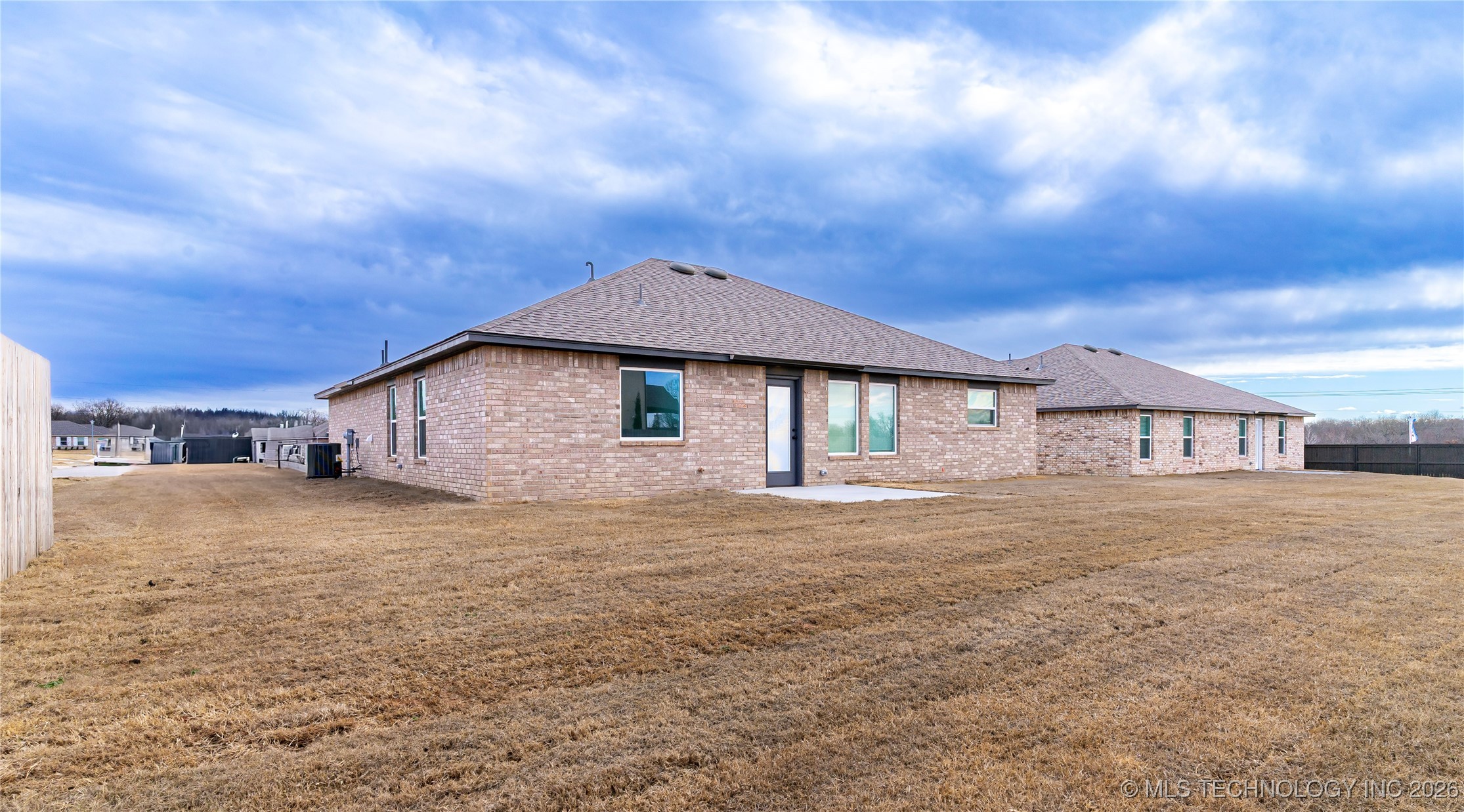 15024 S Poplar Street Property Photo 23