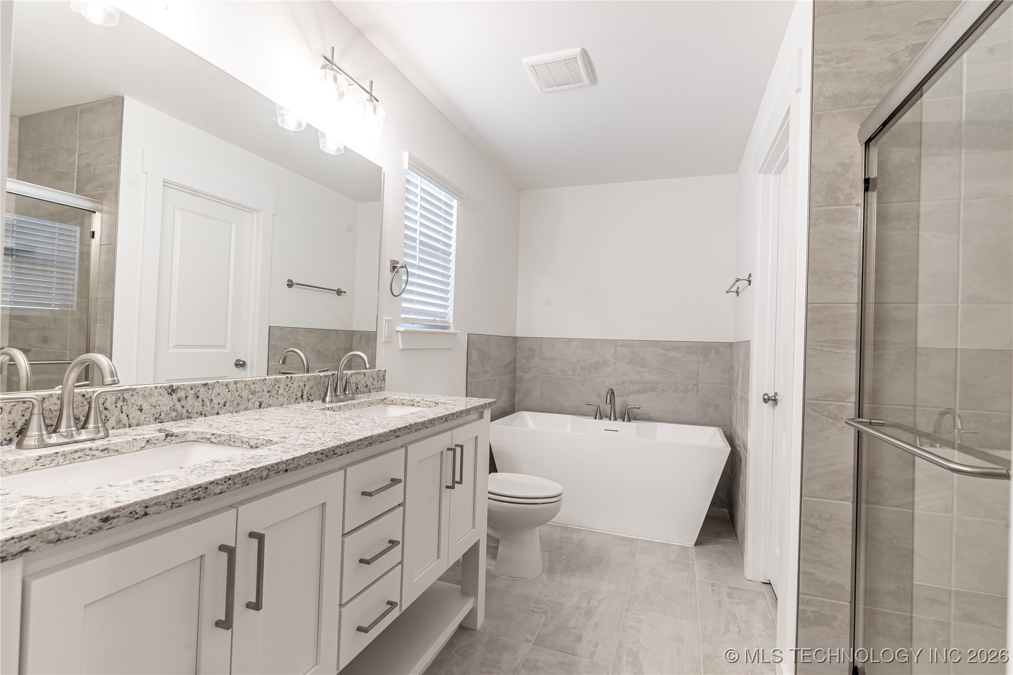 15030 S Poplar Street Property Photo 17