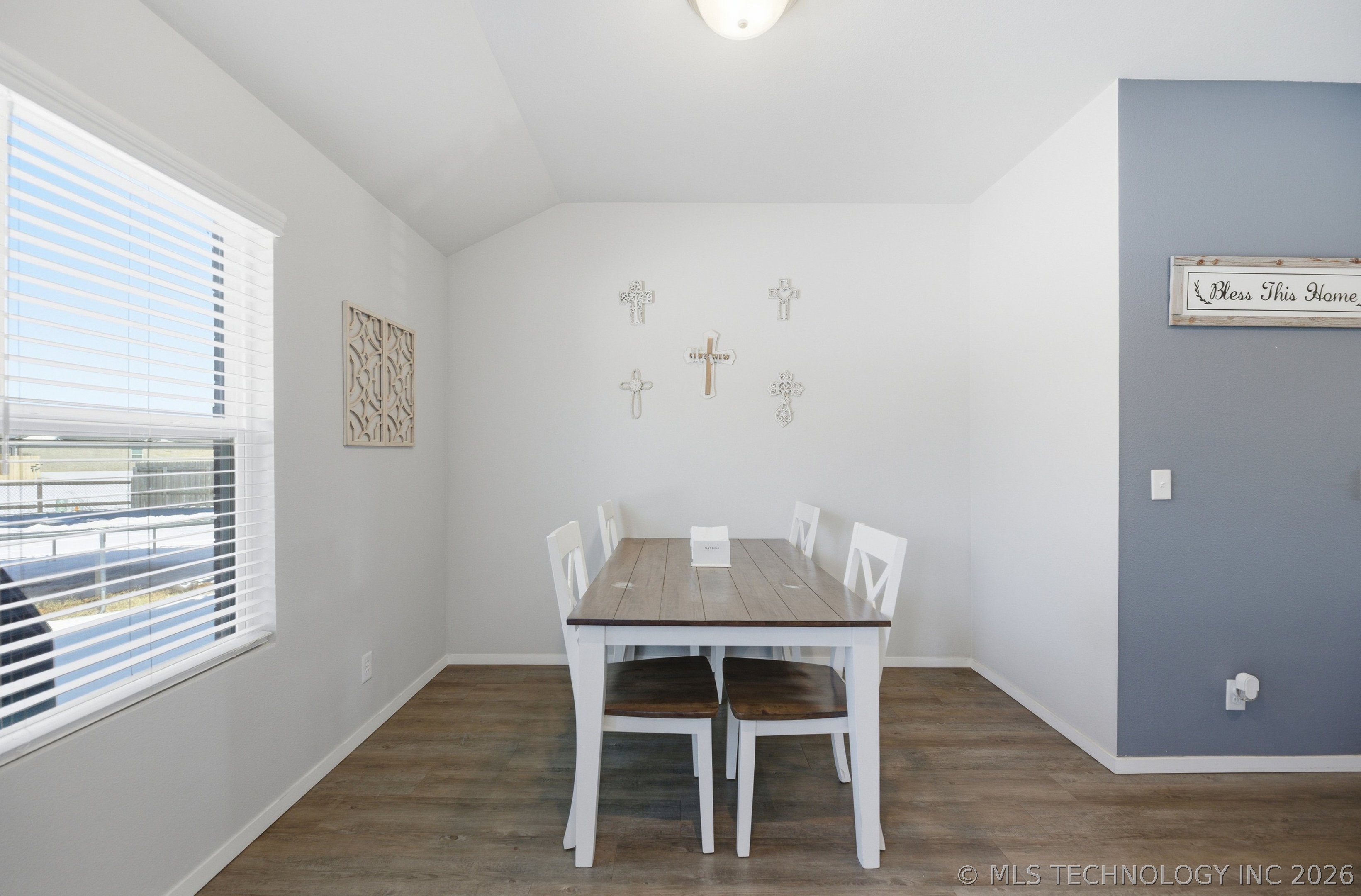 15752 S 74 Avenue E Property Photo 10