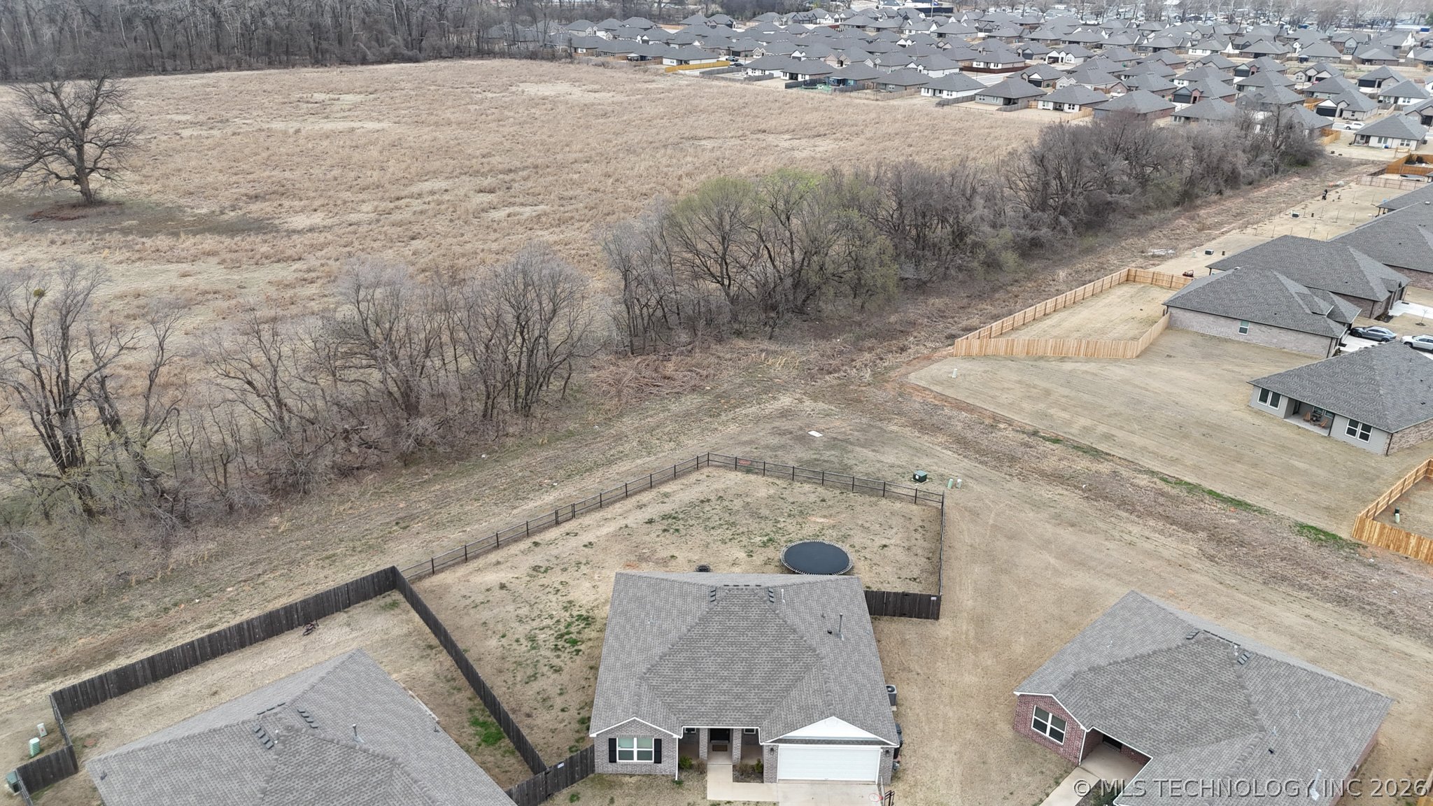 15752 S 74 Avenue E Property Photo 22