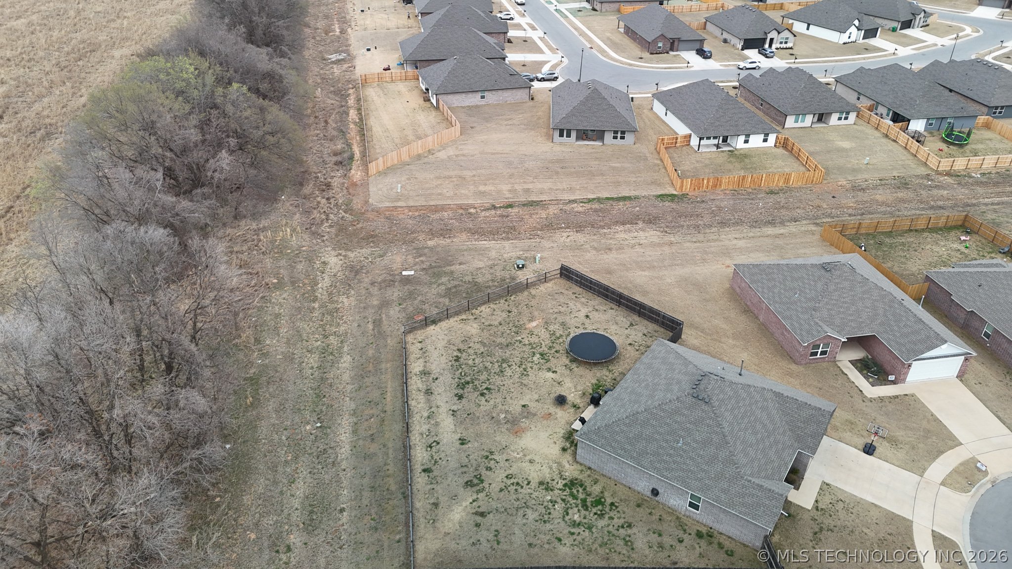 15752 S 74 Avenue E Property Photo 25