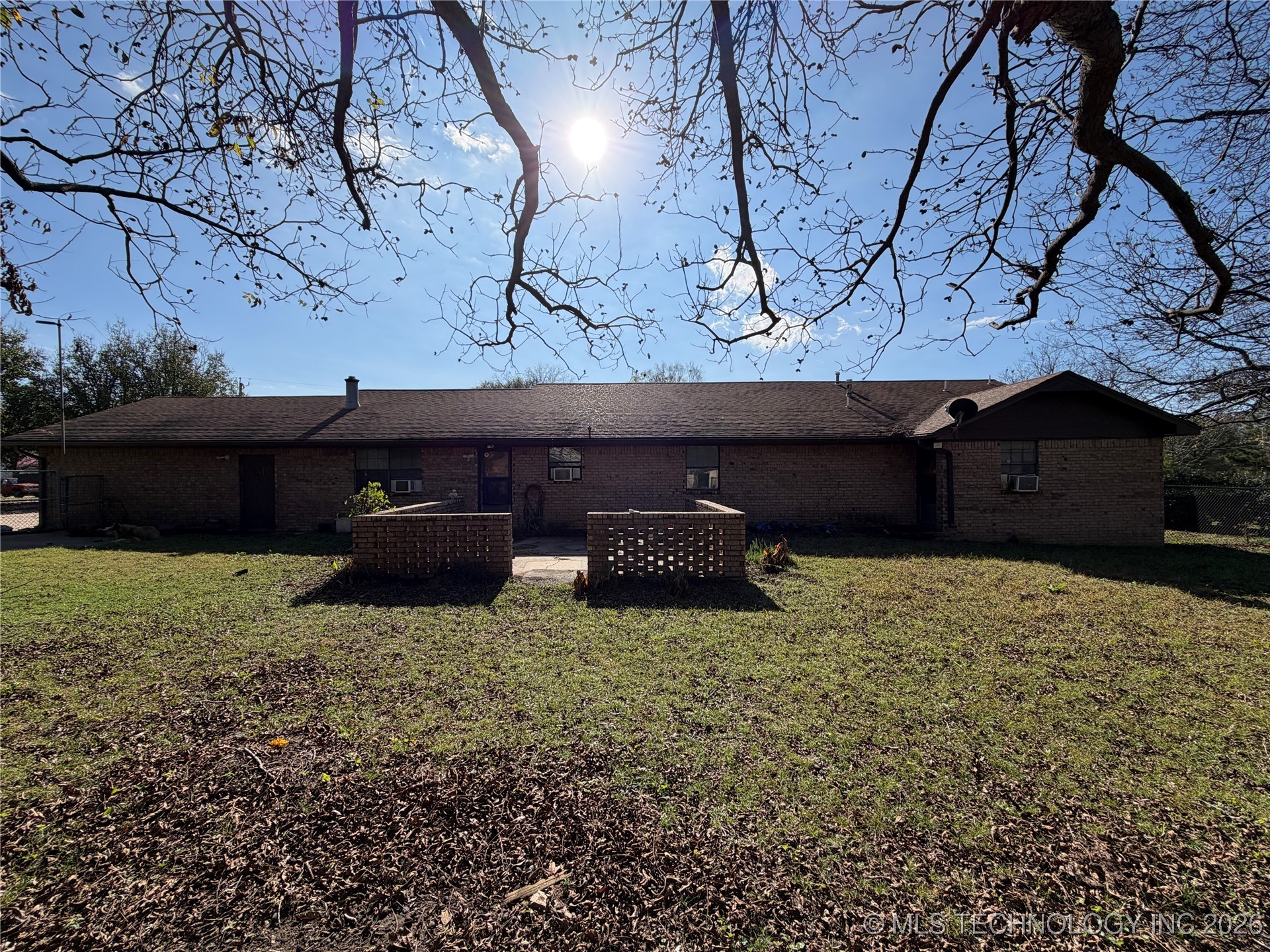 609 Cherokee Property Photo 3