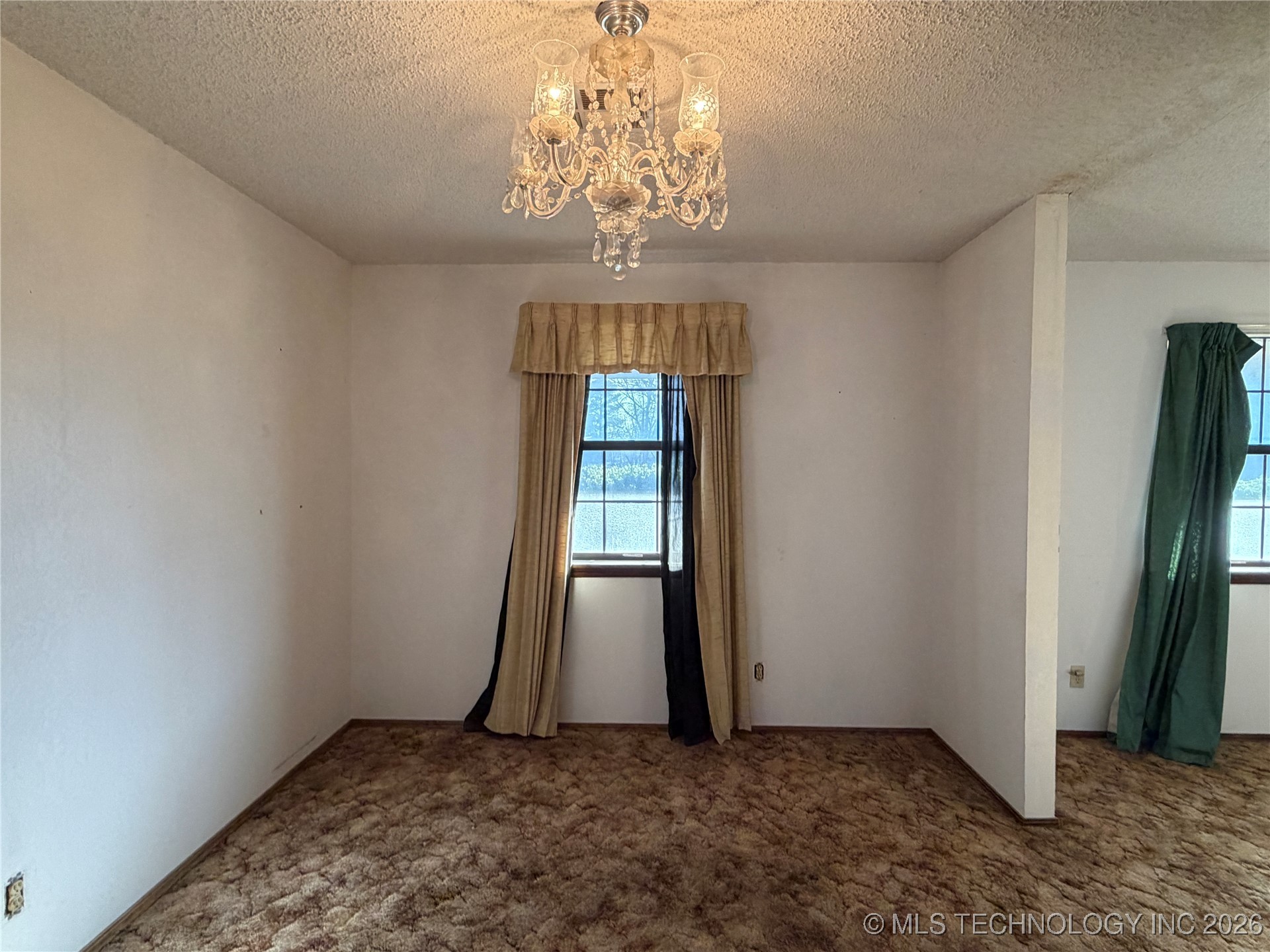 609 Cherokee Property Photo 13