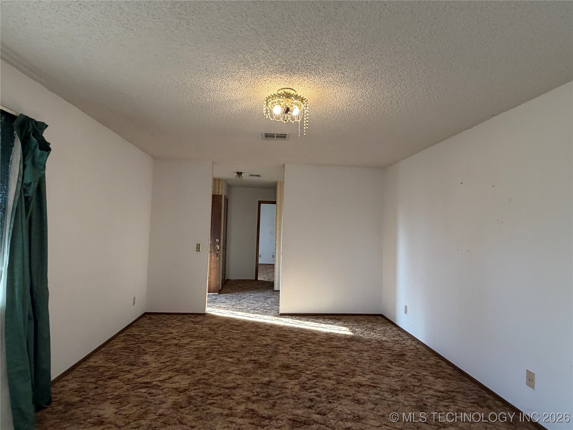 609 Cherokee Property Photo 15