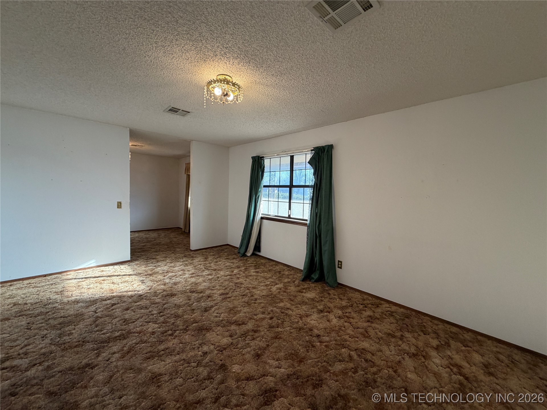 609 Cherokee Property Photo 16