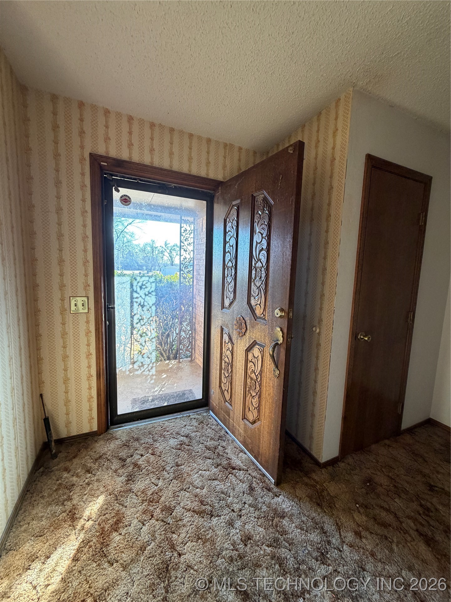 609 Cherokee Property Photo 17