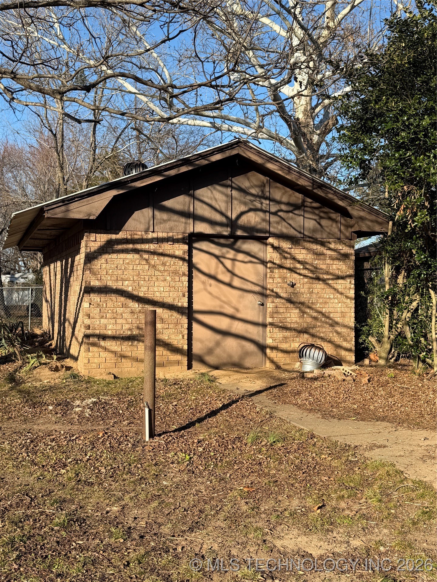 609 Cherokee Property Photo 28