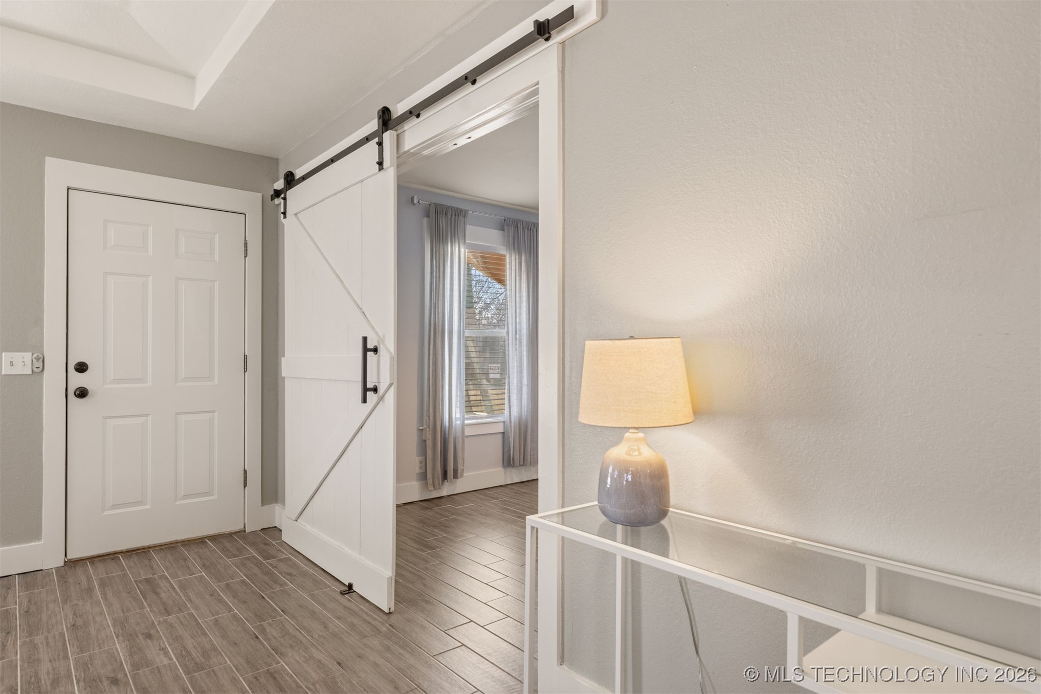 2811 E 3rd Street Property Photo 12