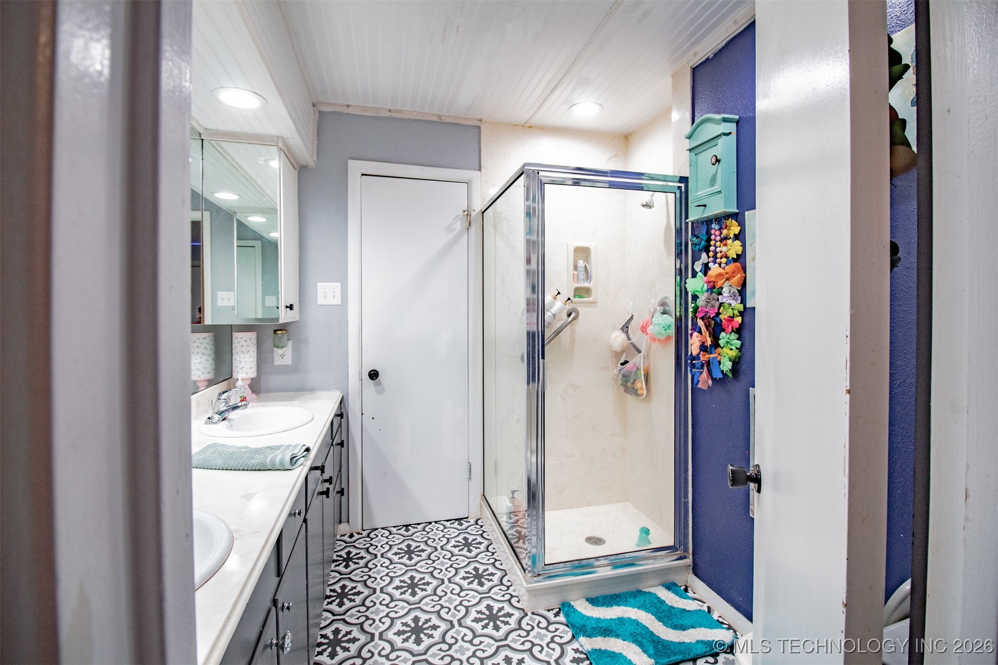 907 N 10th Avenue Property Photo 37