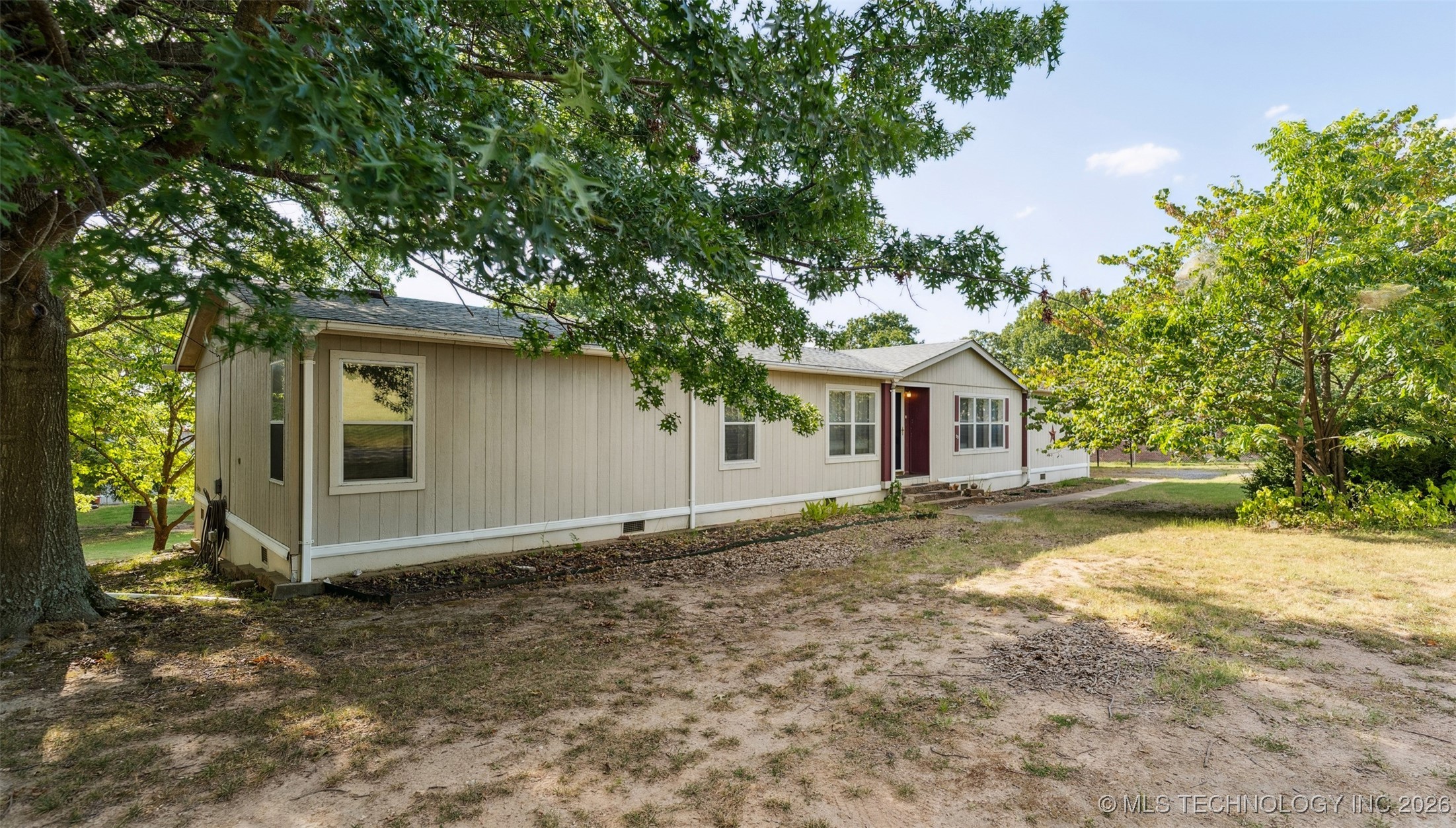 33 E Center Street Property Photo 1