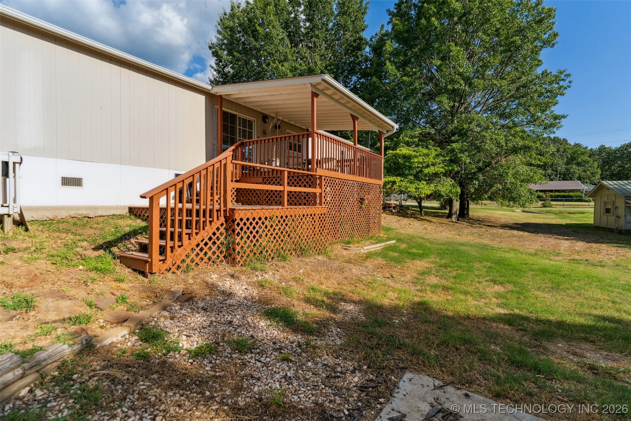 33 E Center Street Property Photo 7