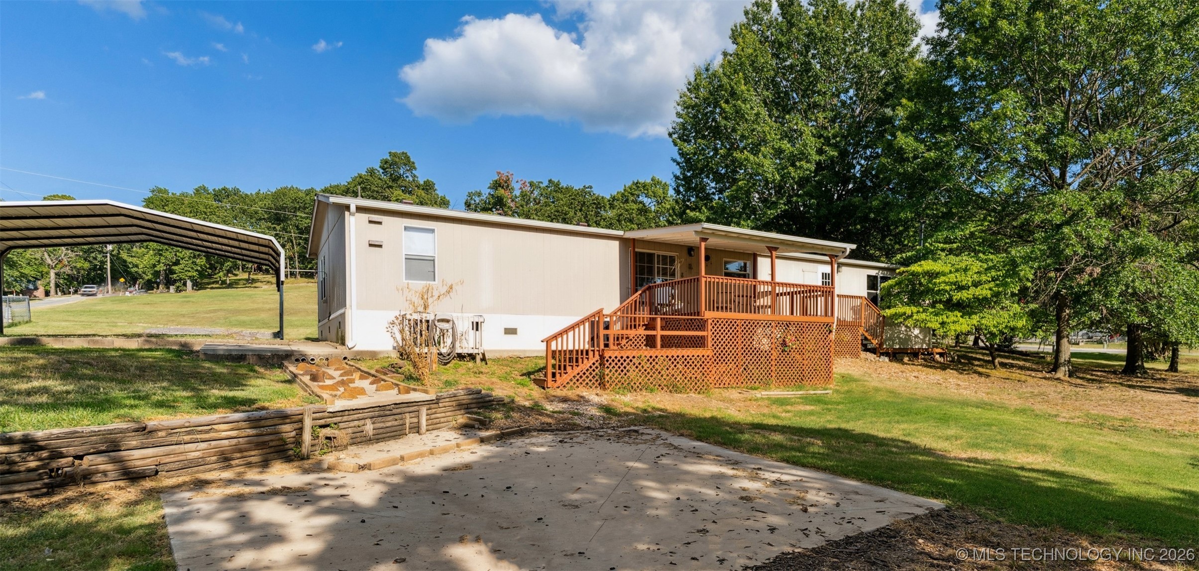 33 E Center Street Property Photo 9