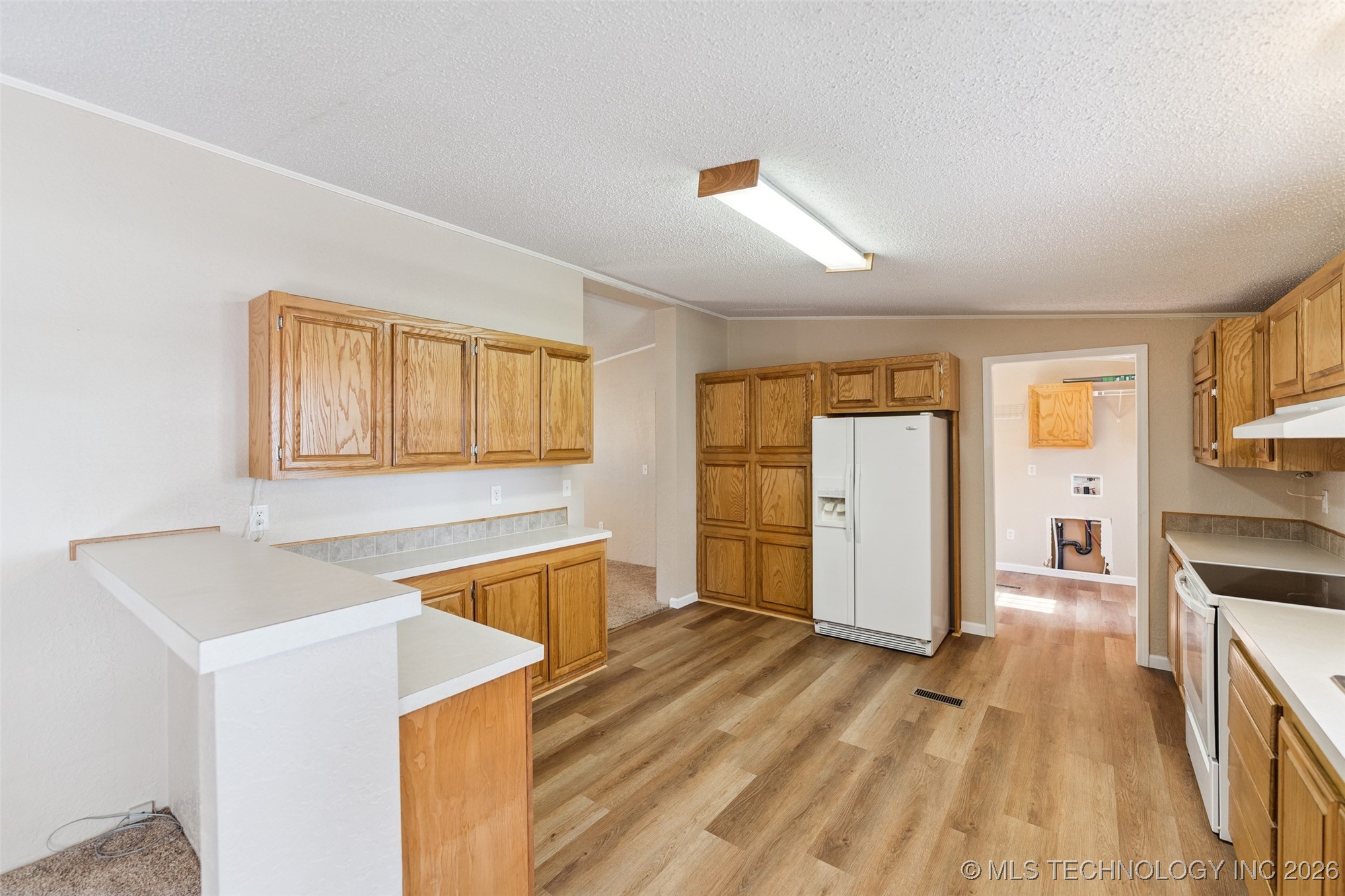 33 E Center Street Property Photo 19