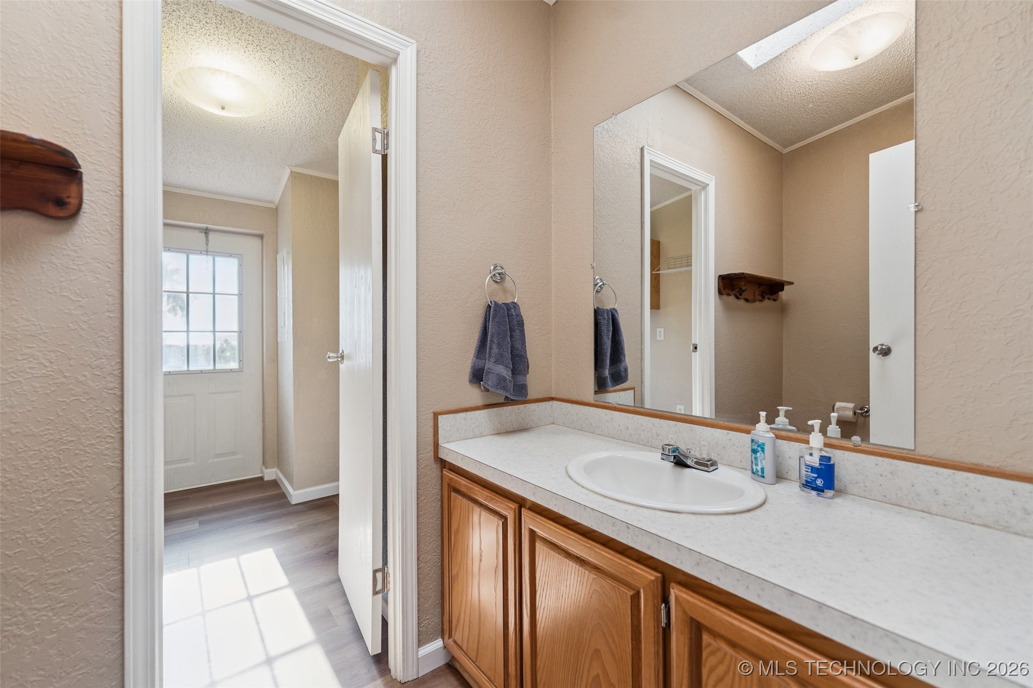 33 E Center Street Property Photo 24