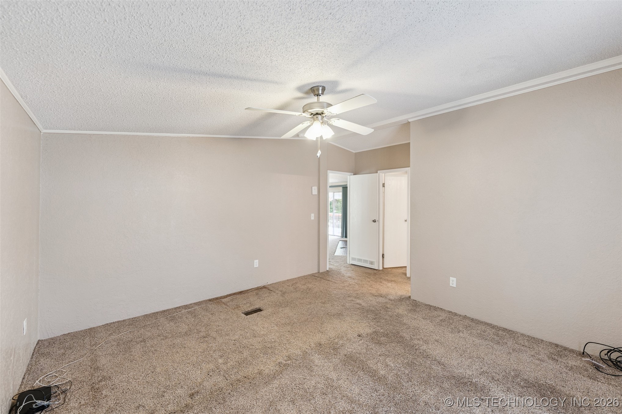 33 E Center Street Property Photo 34