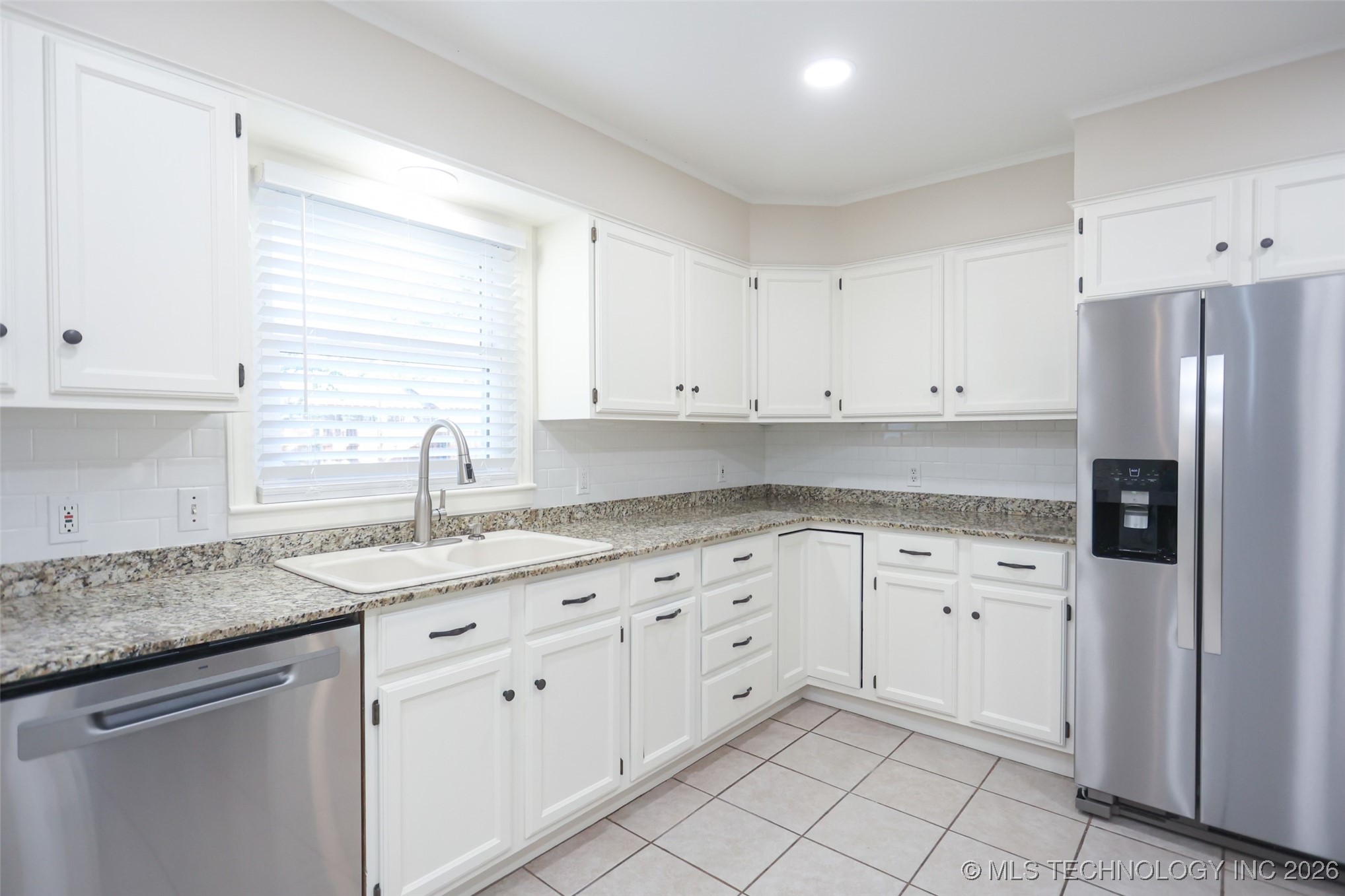 5138 E 23rd Street Property Photo 8