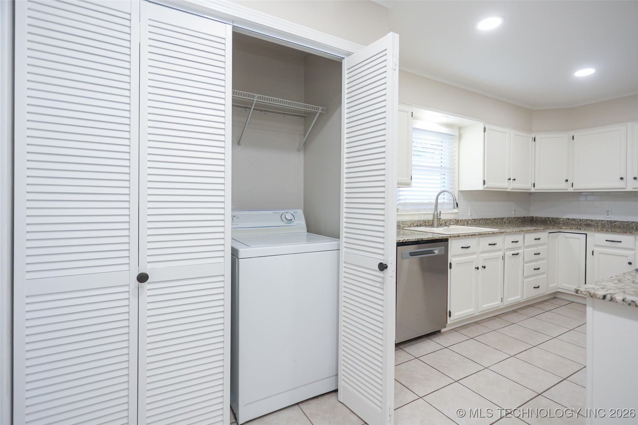 5138 E 23rd Street Property Photo 13